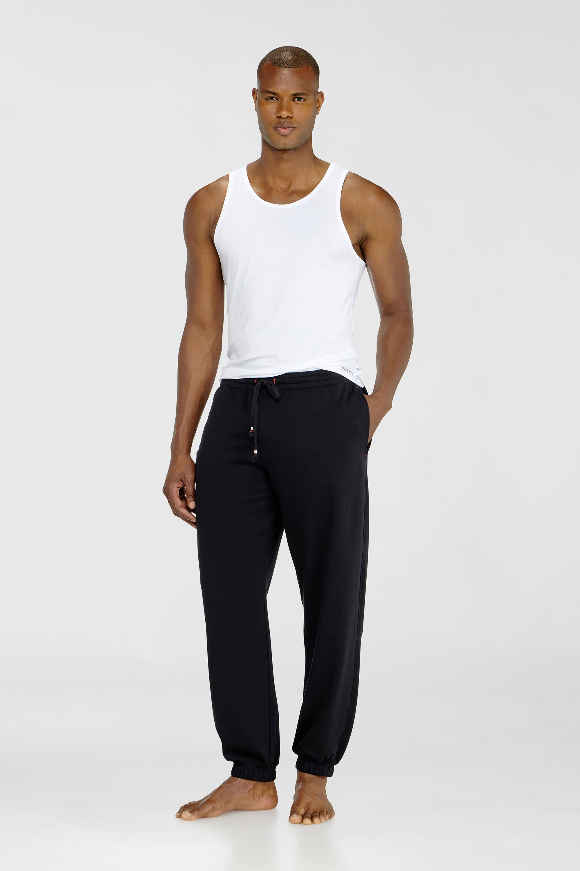 Diesel - LENNY-D-CORE, Pantaloni felpati in misto cotone smerigliato Uomo in Nero - 3