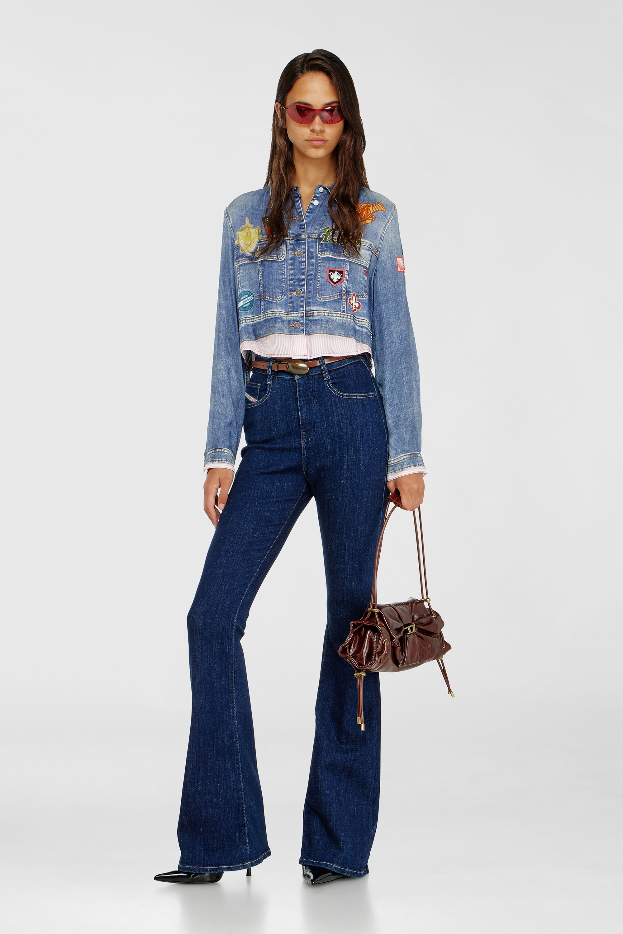 Diesel - C-LONE, Camicia cropped in raso con stampa trompe-l&rsquo;oeil denim Donna in Blu - 2