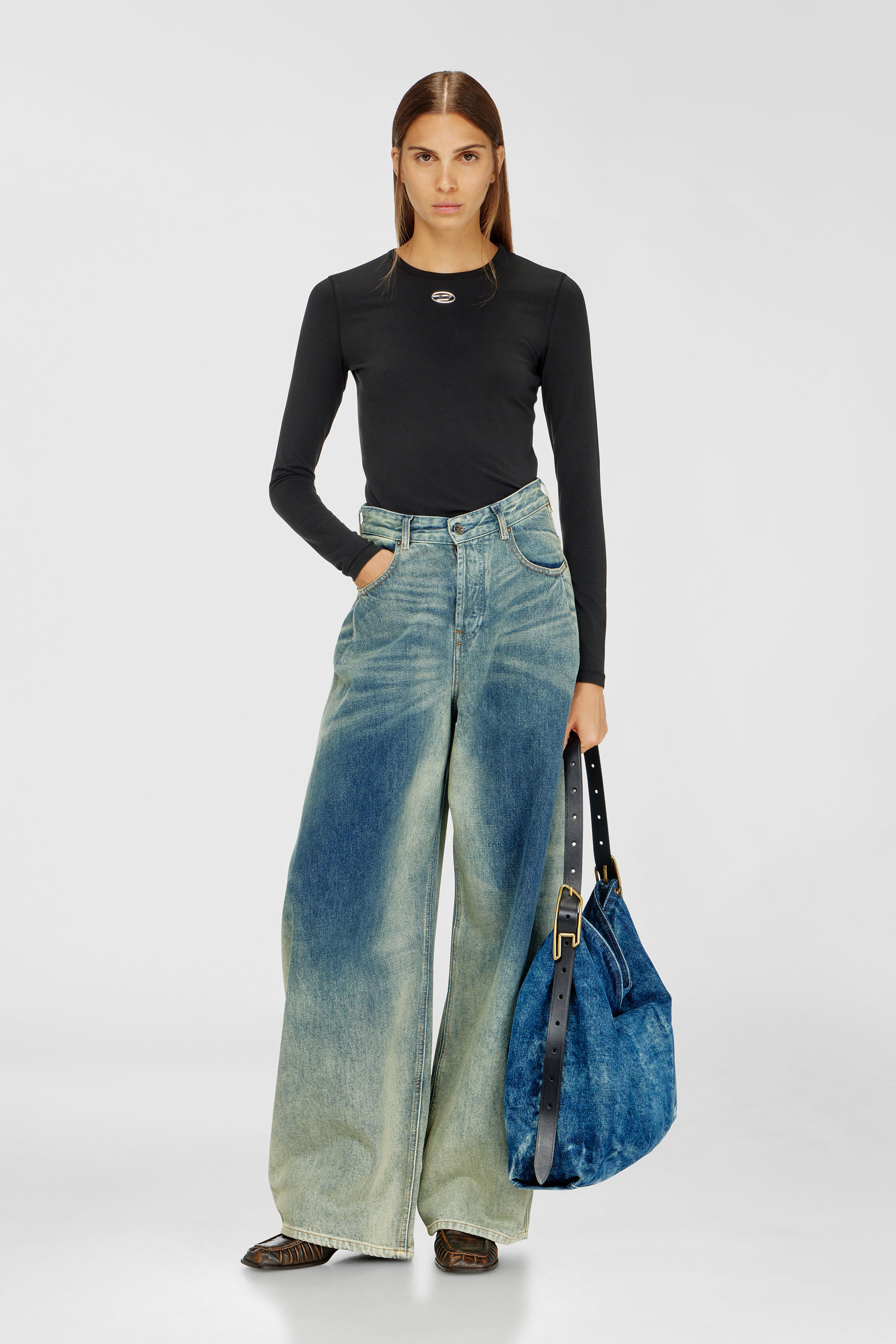 Diesel - T-UNCUTIESLONG-LS-OD, Maglia in cotone con logo Oval D Donna in Nero - 1