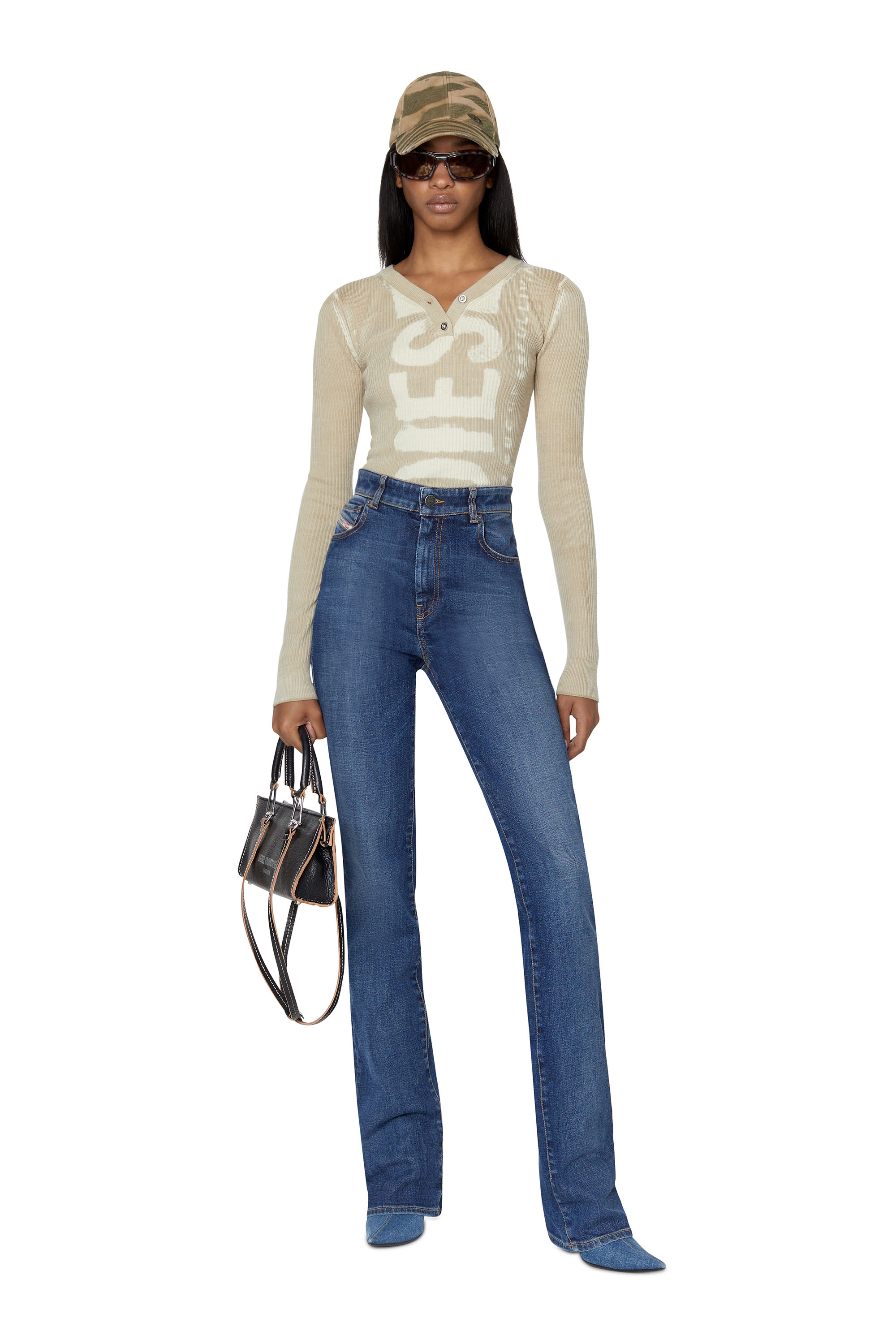 D-A01 09F52 Bootcut and Flare Jeans