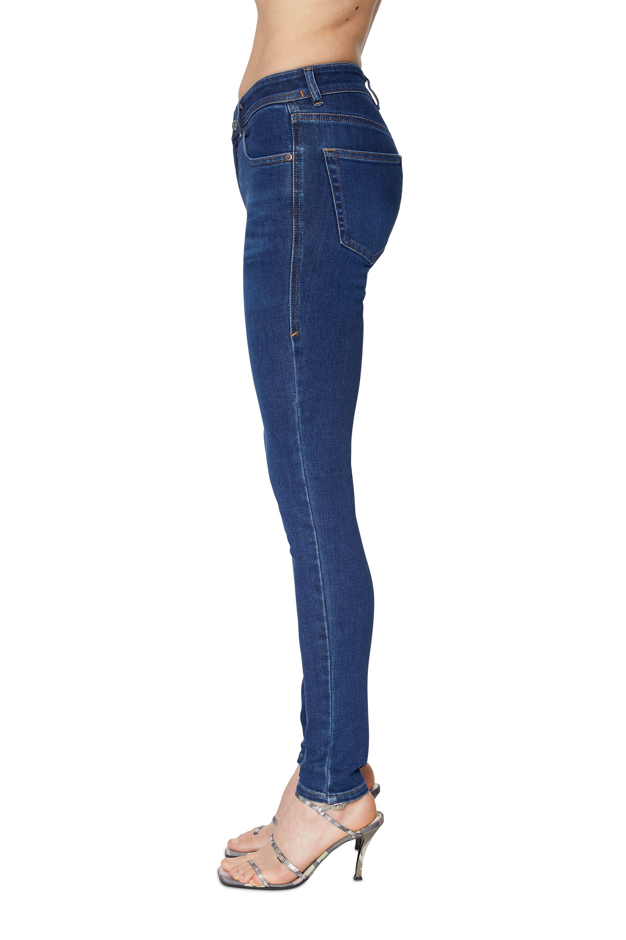 Pantaloni jeansDIESEL in Denim di colore Blu Donna Jeans da Jeans DIESEL 
