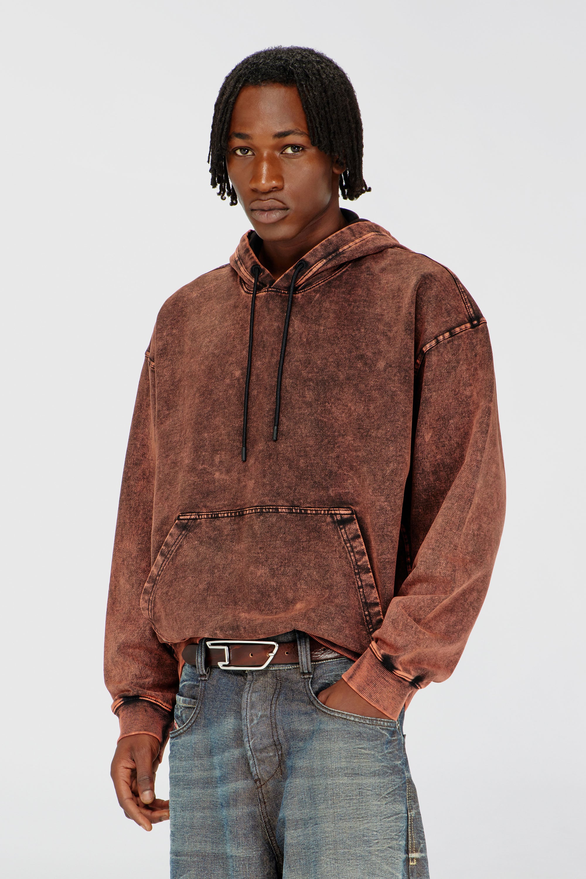 Diesel - S-BOXT-HOOD-TUK, Felpa con cappuccio effetto denim lavorato Uomo in Marrone - 1