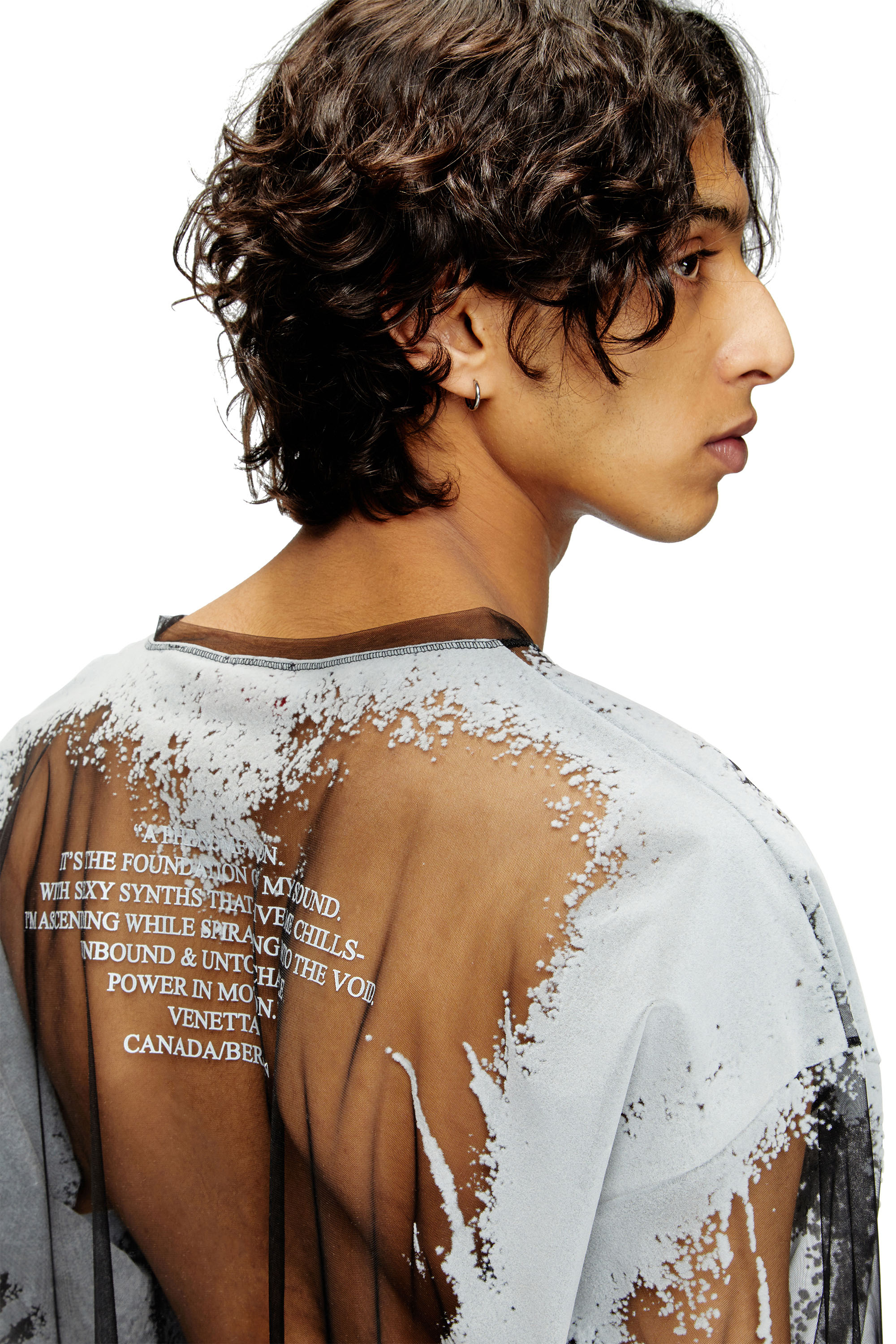 Diesel - T-HASSAN-LS-A, T-shirt a maniche lunghe in nylon con stampa DJ Unisex in Nero - 5