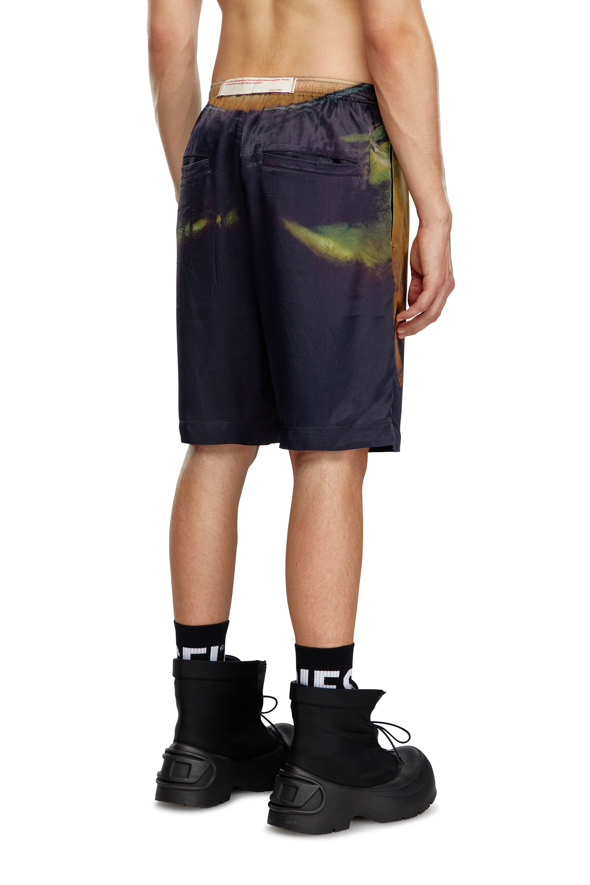 Diesel - PR-P-TOLL-SHO-SS, Unisex Short in viscosa con stampa all-over in Nero - Image 3