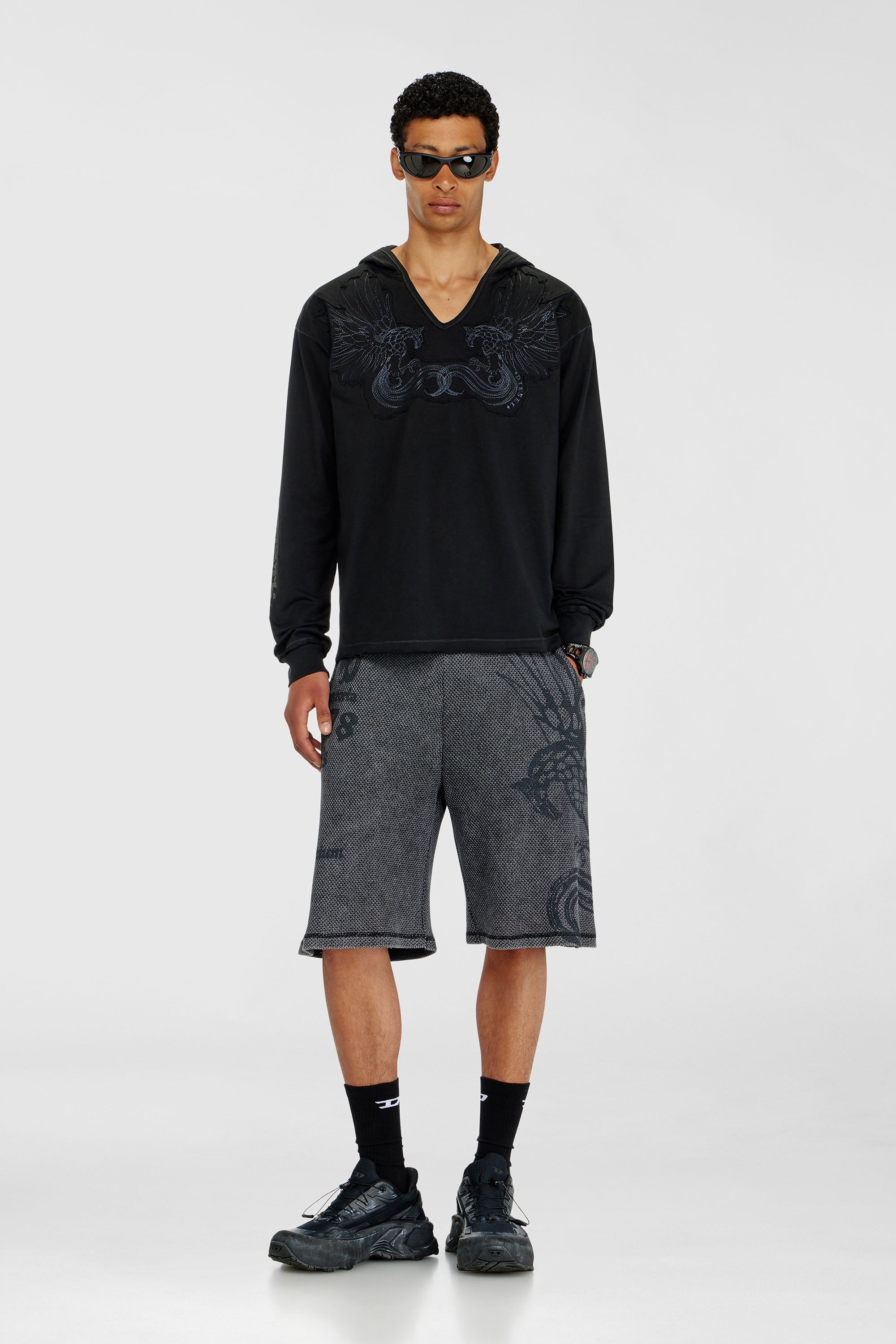 Diesel - T-PHEN-LS-HOOD-RIB, Hoodie con scollo a V e ricamo frontale Uomo in Nero - 2