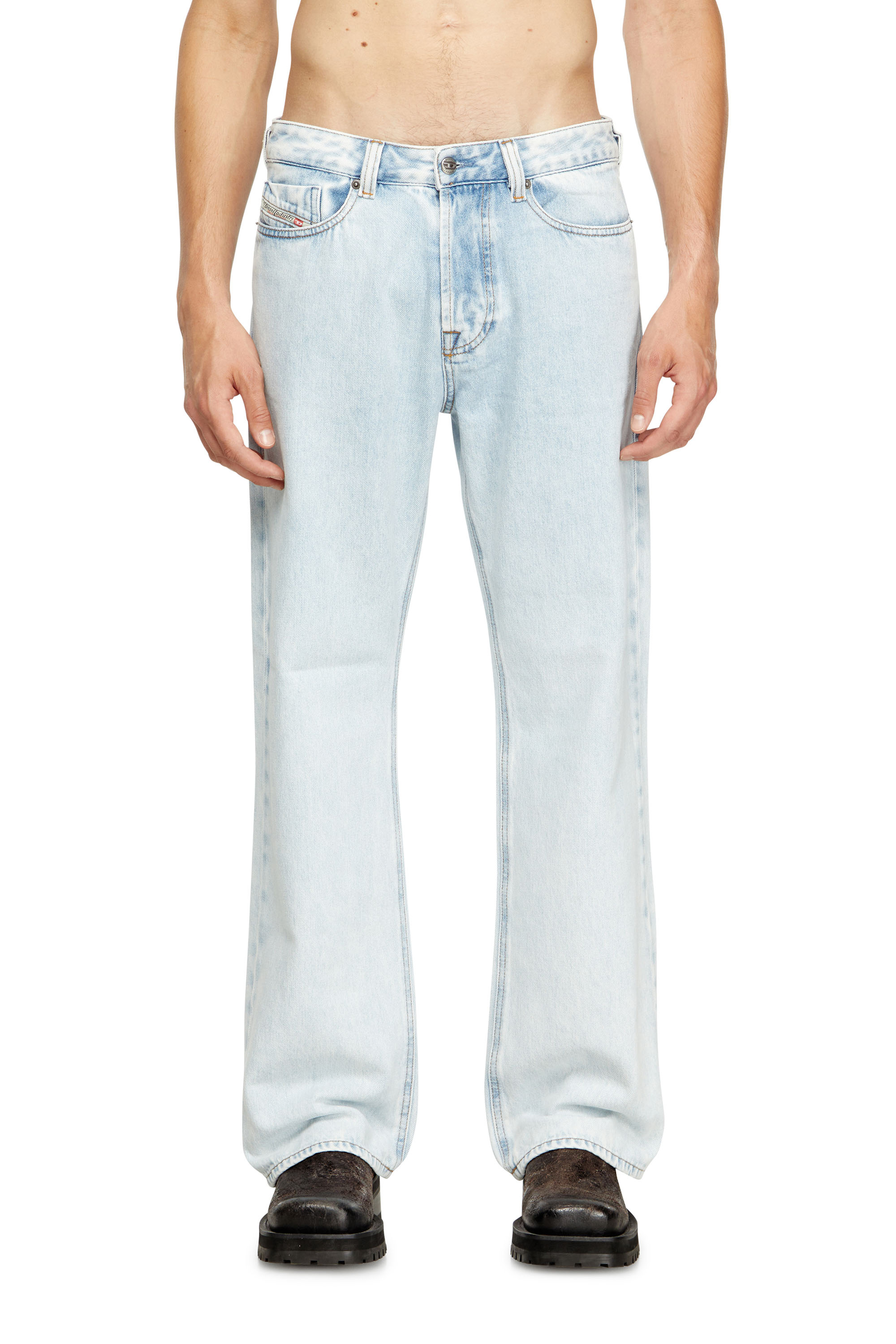 Diesel - Relaxed Jeans 1980 D-Eeper 09M74 Uomo, Blu Chiaro - Image 1