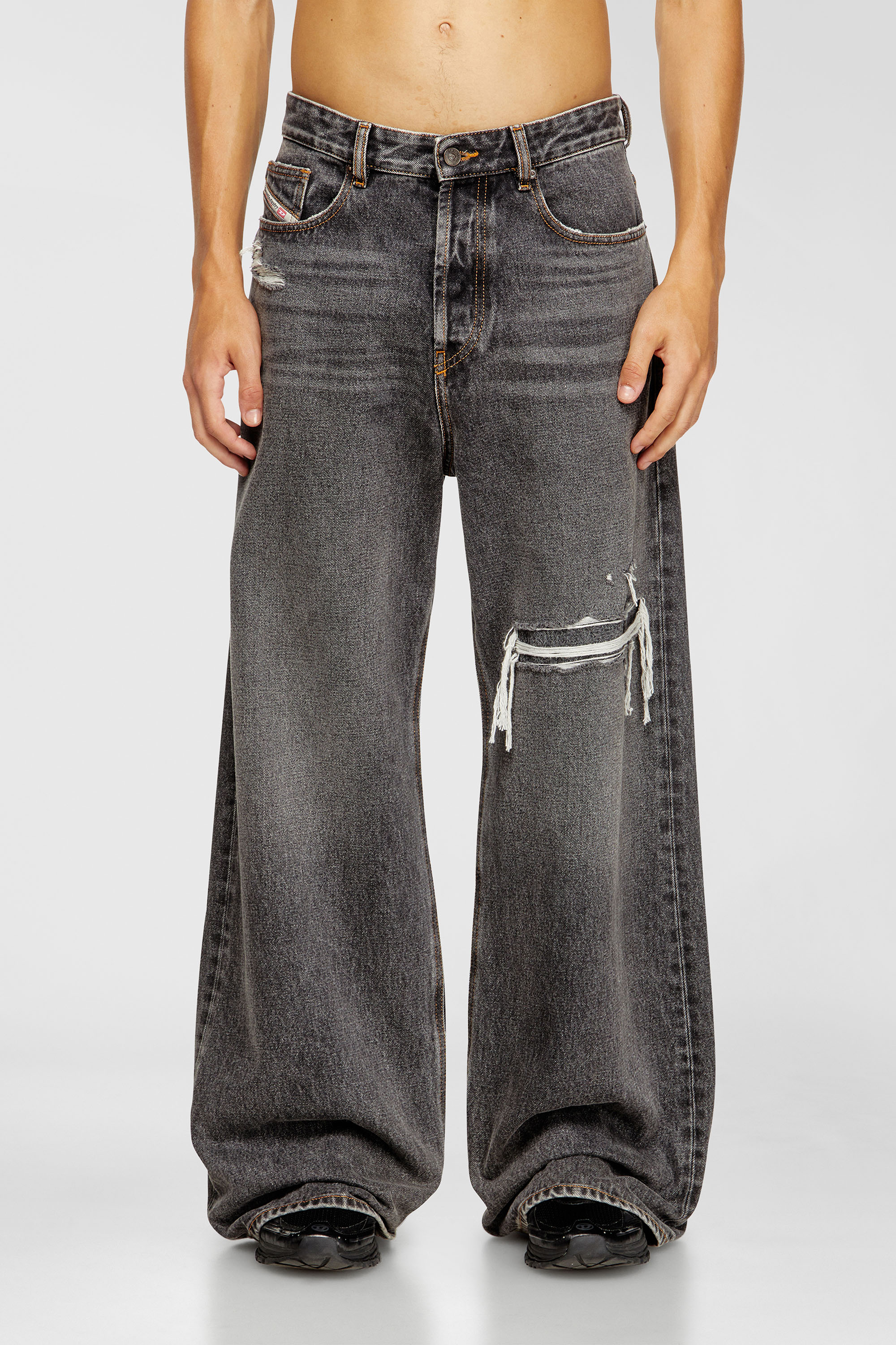 Diesel - Relaxed Jeans D-Rise 007F6 Uomo, Nero/Grigio scuro - Image 2