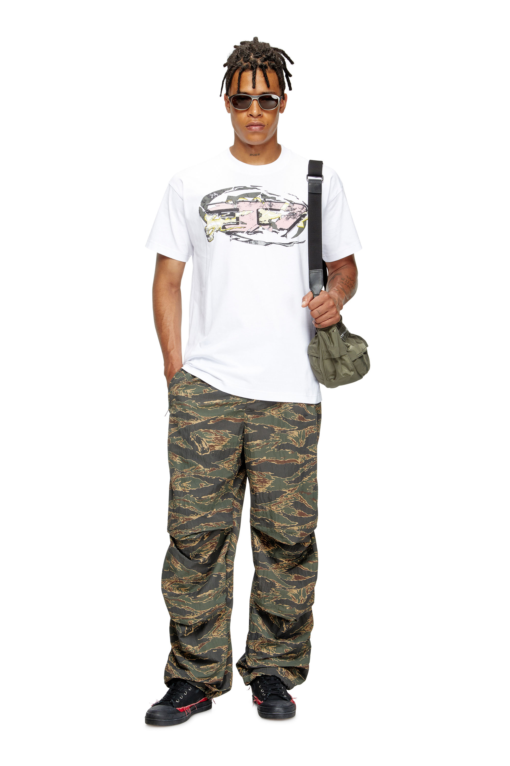 Diesel - T-NORM-T11, T-shirt con logo Oval D Uomo in Bianco - 1