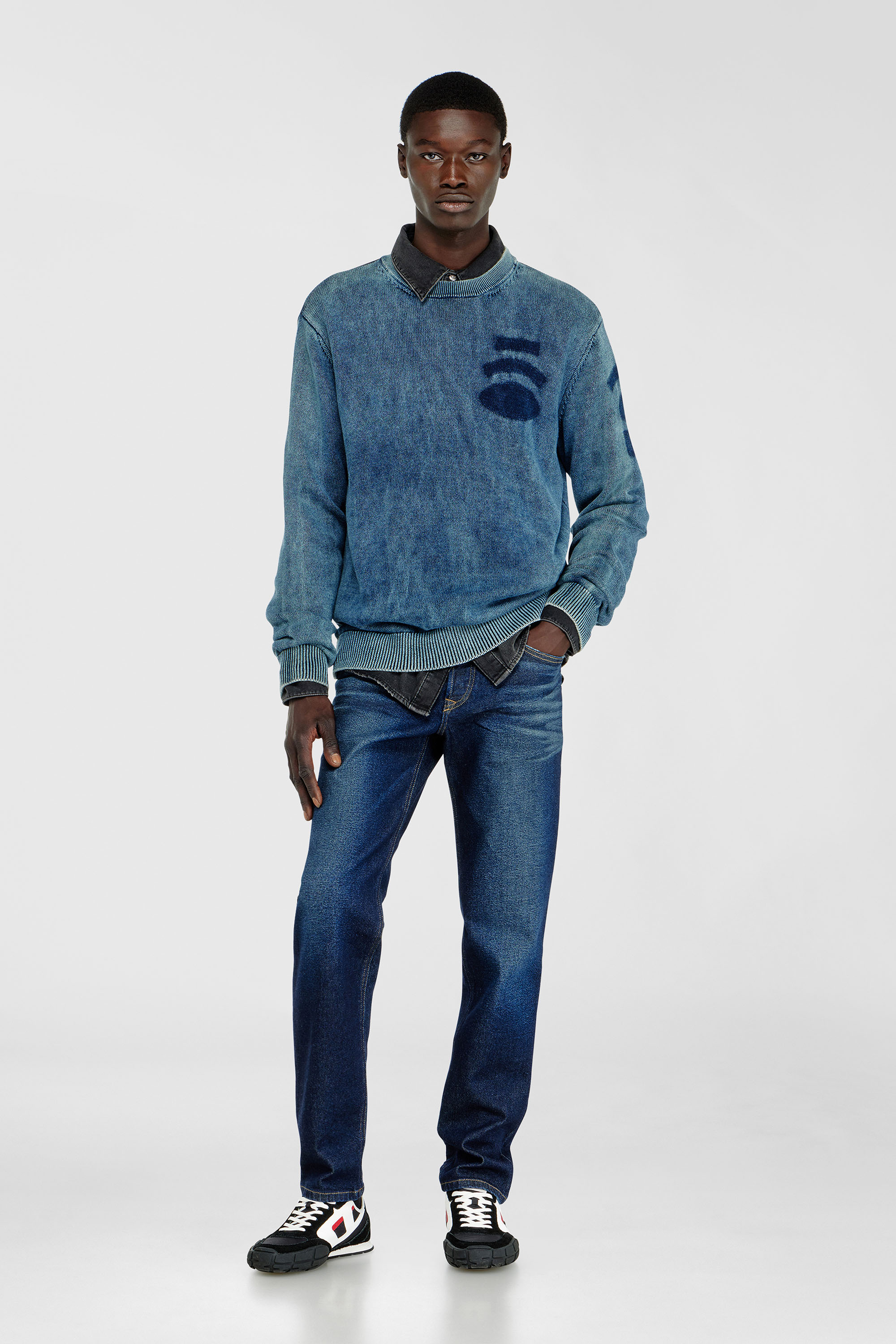 Diesel - Regular Jeans 2023 D-Finitive 0KBBV Uomo, Blu Scuro - Image 2