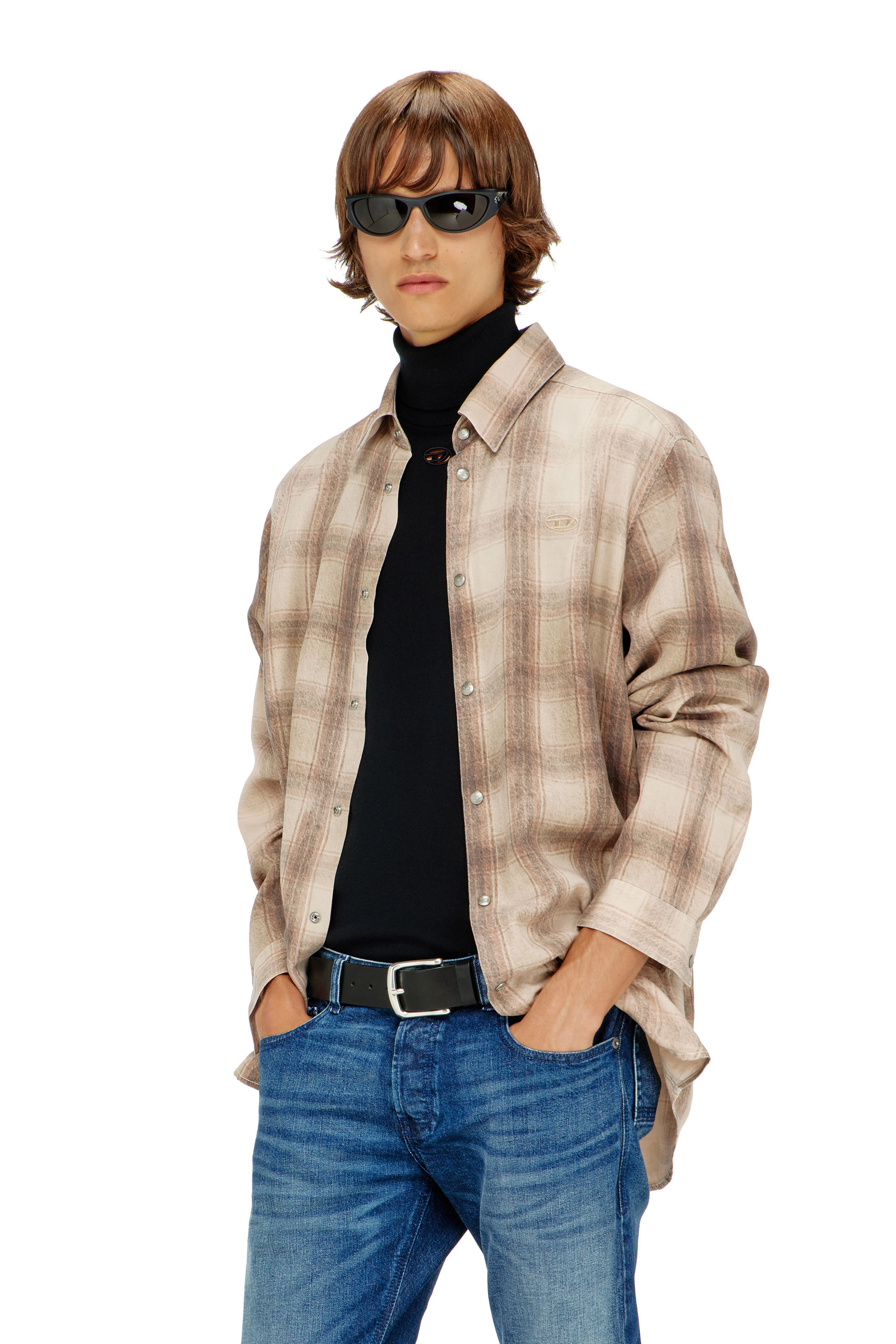 Diesel - K-VARTA, Dolcevita in lana con logo cut-out Uomo in Nero - 1