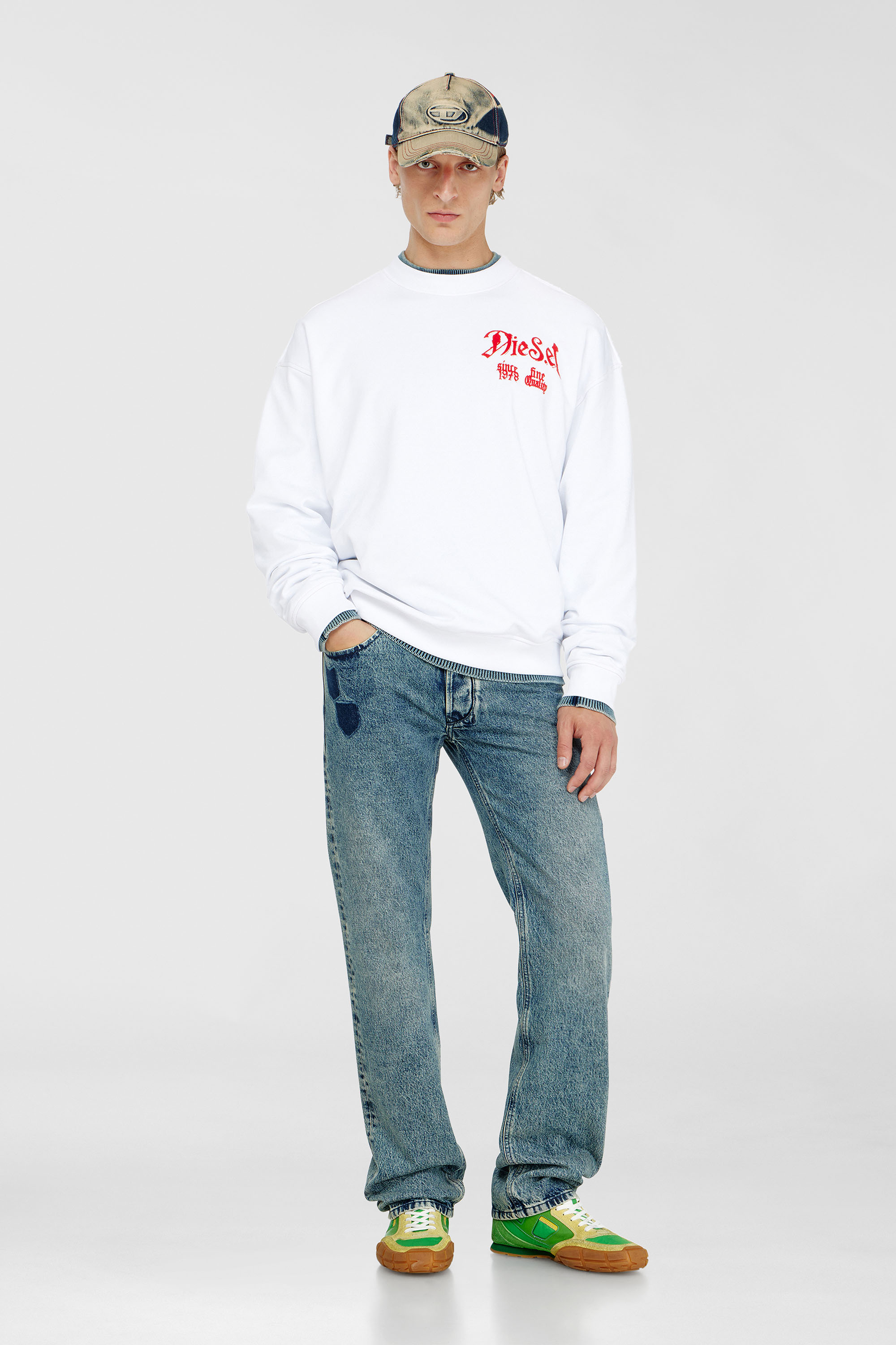 Diesel - S-BOXT-AA2, Felpa in cotone con grafiche effetto floccato Uomo in Bianco - 2