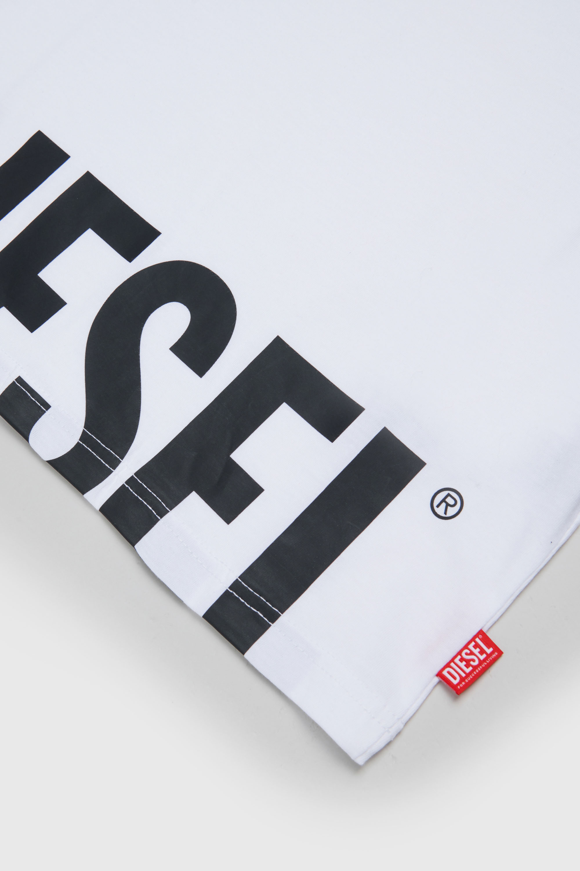 Diesel - TPRES, T-shirt con logo cut-off Uomo in Bianco - 4