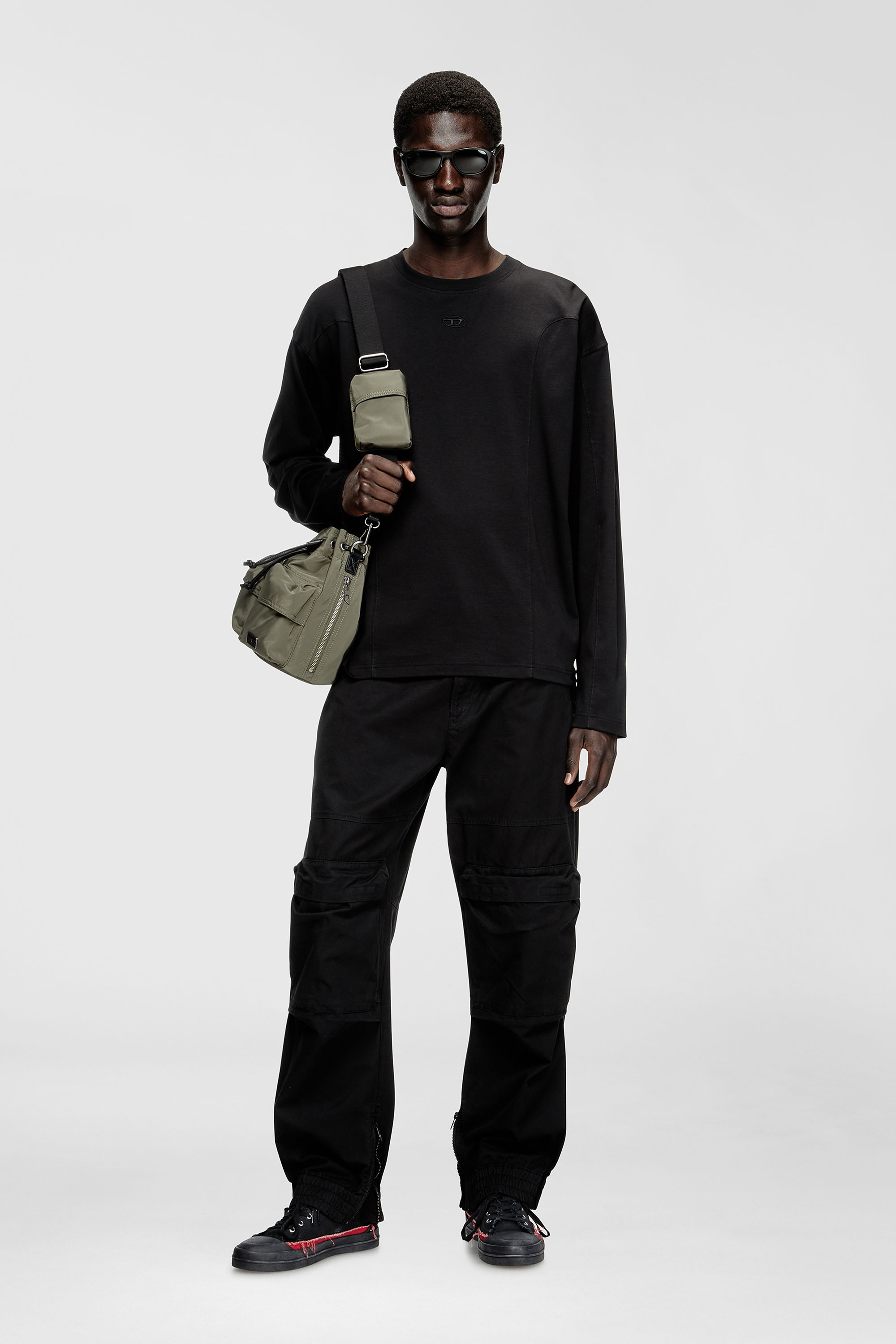 Diesel - S-D-VERSE MID II, Man's S-D-Verse-Distressed high-top sneakers in canvas in Black/Red - 7