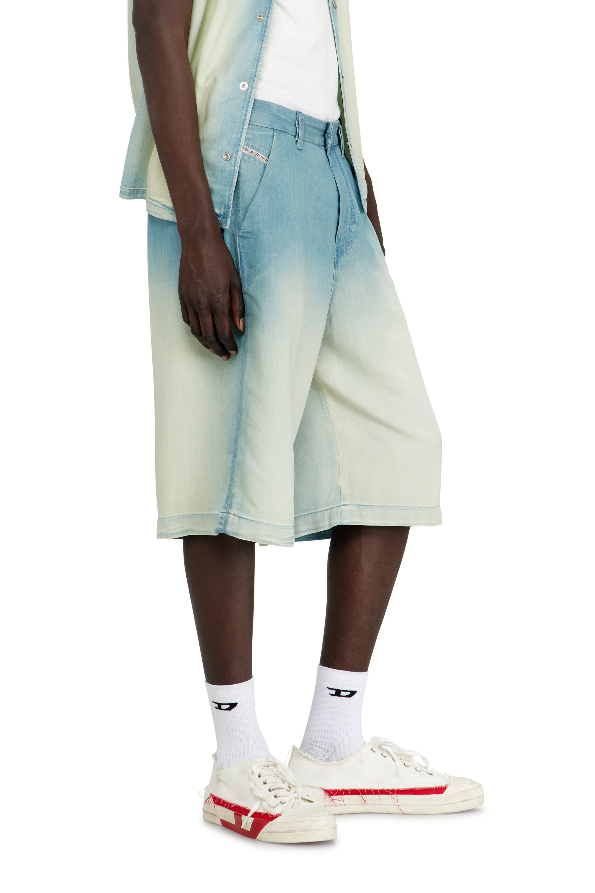 Diesel - D-TYLOR-SHORT-S, Shorts in denim fluido sovratinto Uomo in ToBeDefined - 5