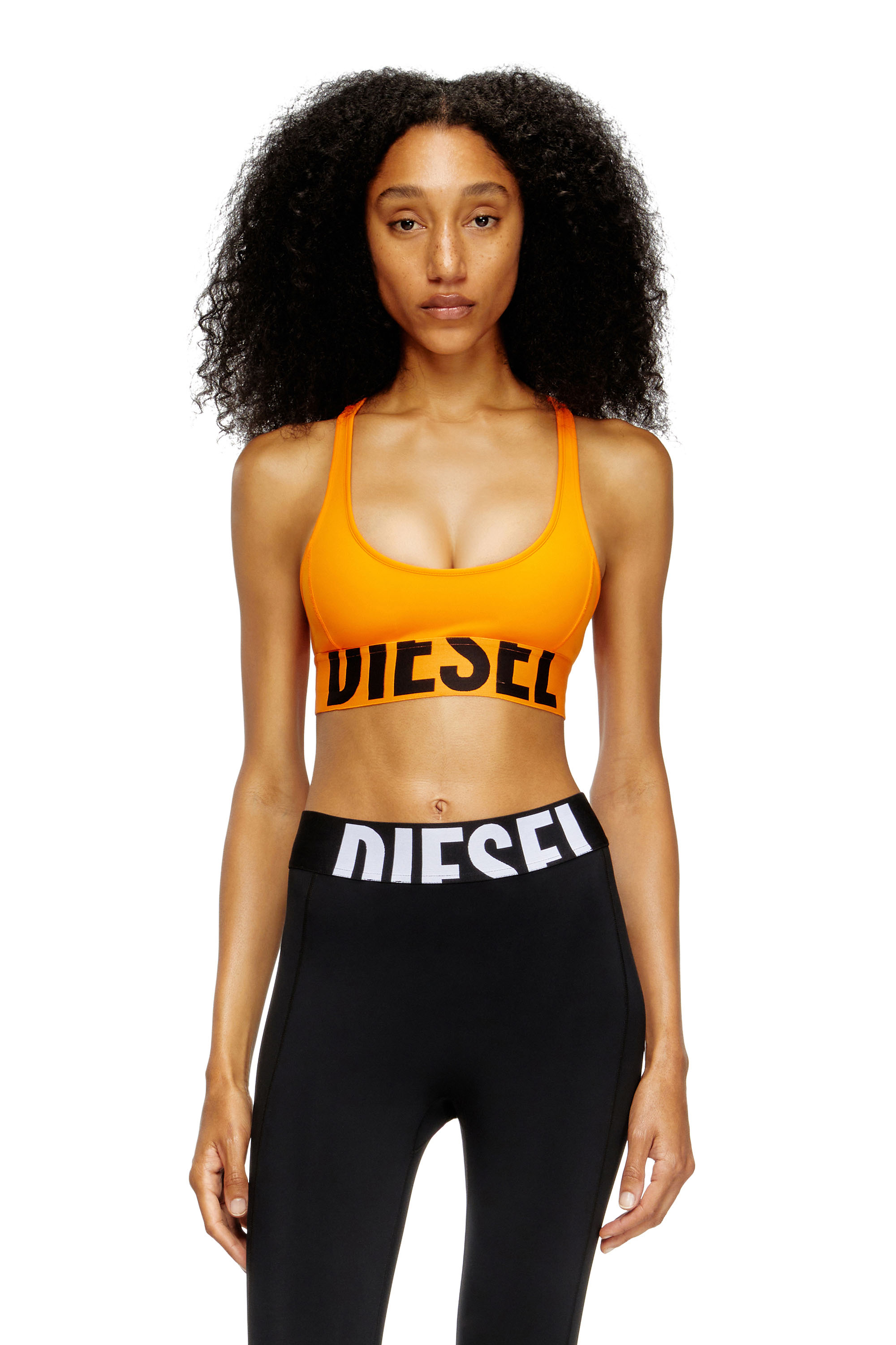 Diesel - ALLISON-D-POP, Reggiseno sportivo con logo tagliato Donna in Arancione - 1