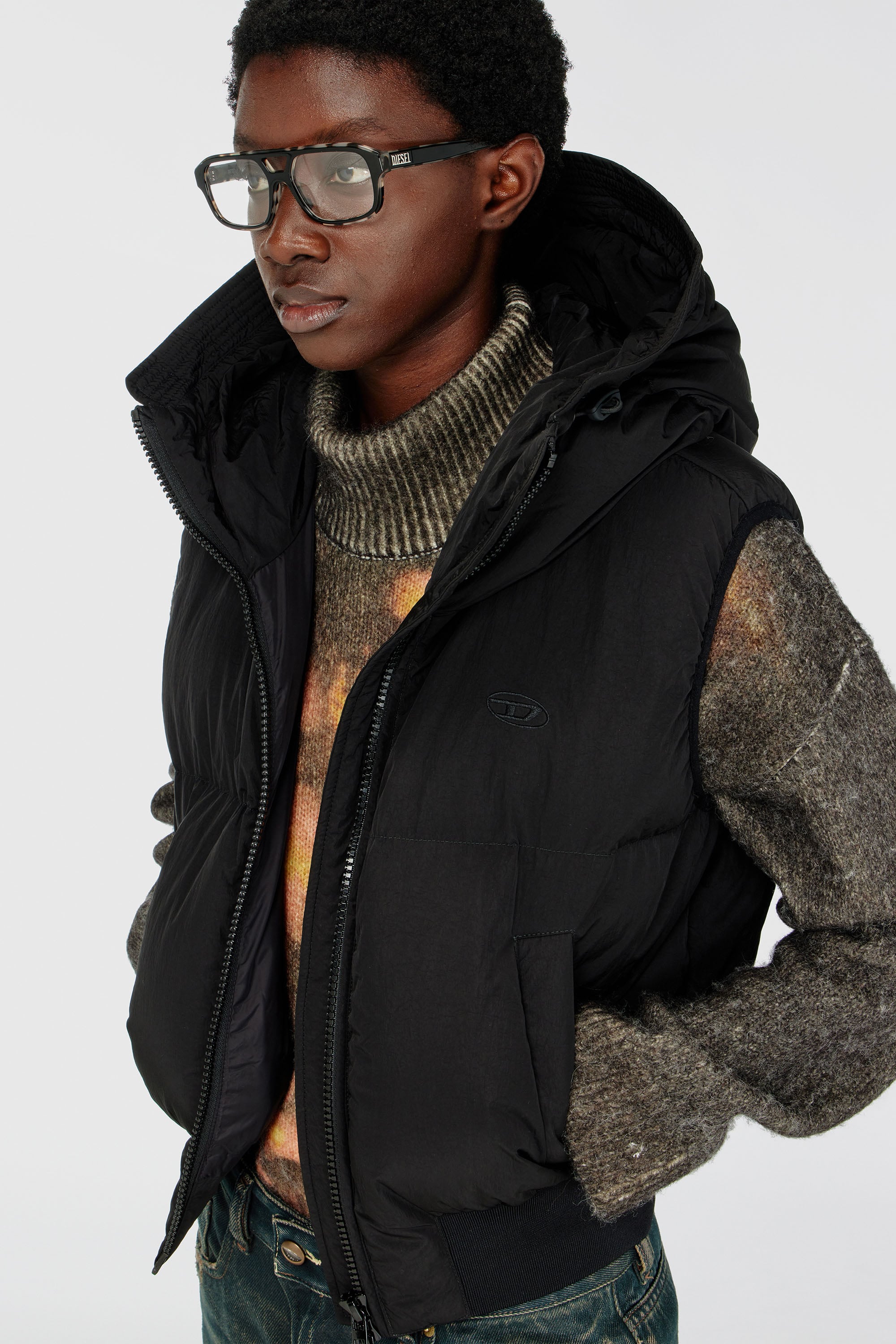 Diesel - W-PEYT-SSL-NEW-P1, Gilet imbottito in nylon crinkle Donna in Nero - 1