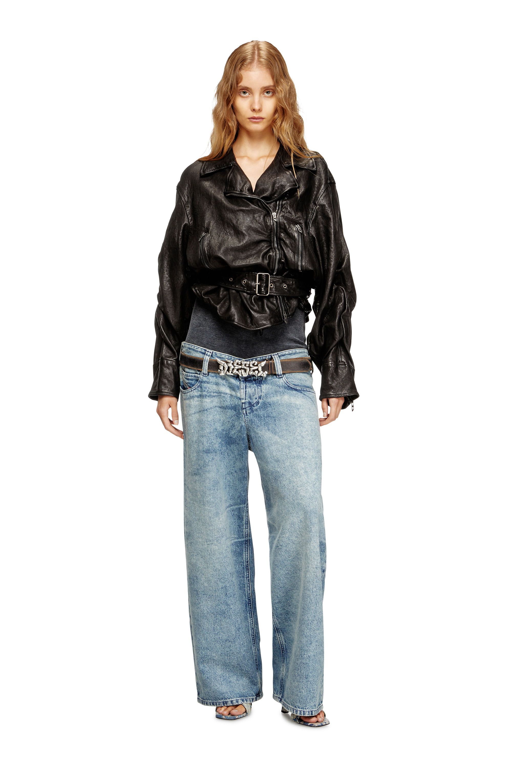 Diesel - Relaxed Jeans D-Eni 09N97 Donna, Blu medio - Image 2