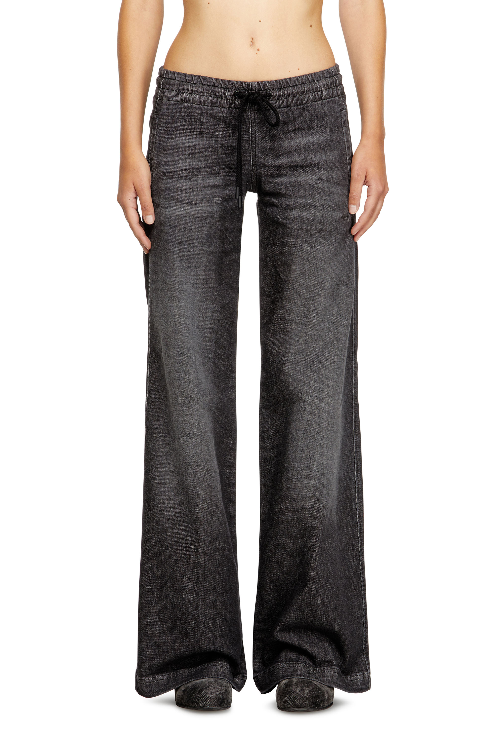 Diesel - Relaxed 2078 D-Ainty Joggjeans® 09M66 Donna, Nero/Grigio scuro - Image 1