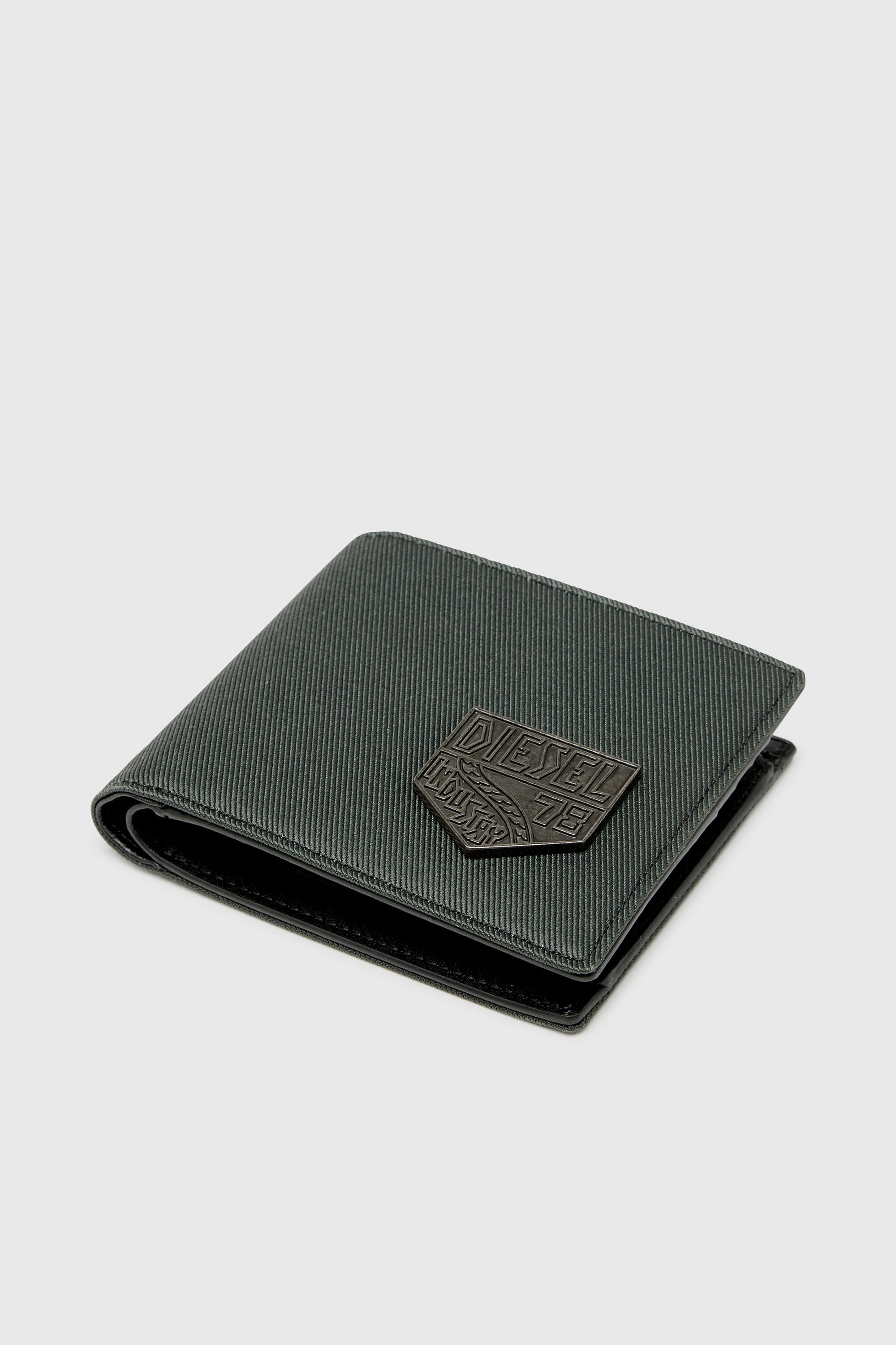 Diesel - D-PACK BI FOLD COIN 3D, Portafoglio piccolo bi-fold con patch Diesel Uomo in Verde - 4