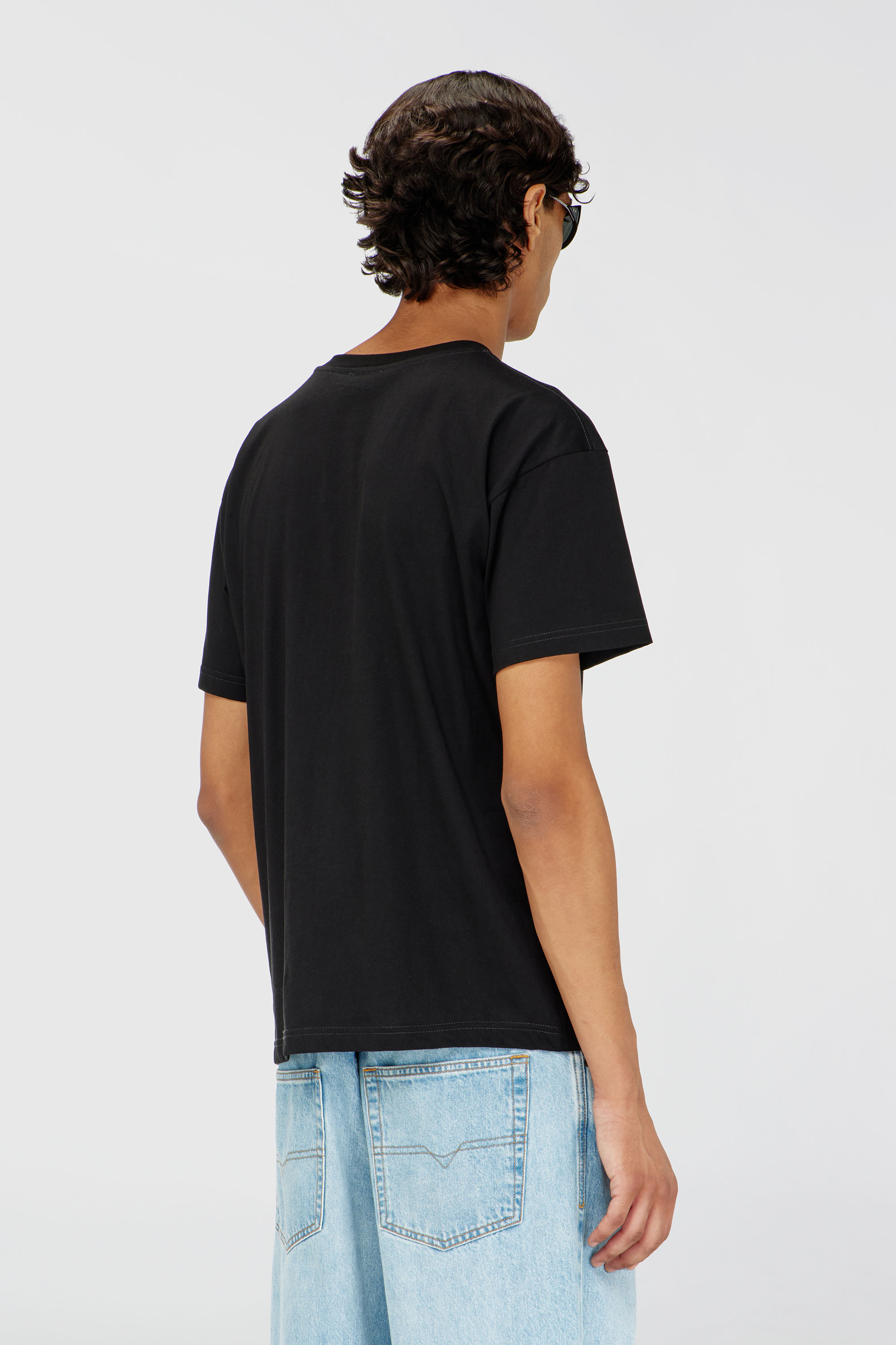 Diesel - T-NORM-PIPING, T-shirt con profili a contrasto Uomo in Nero - 4