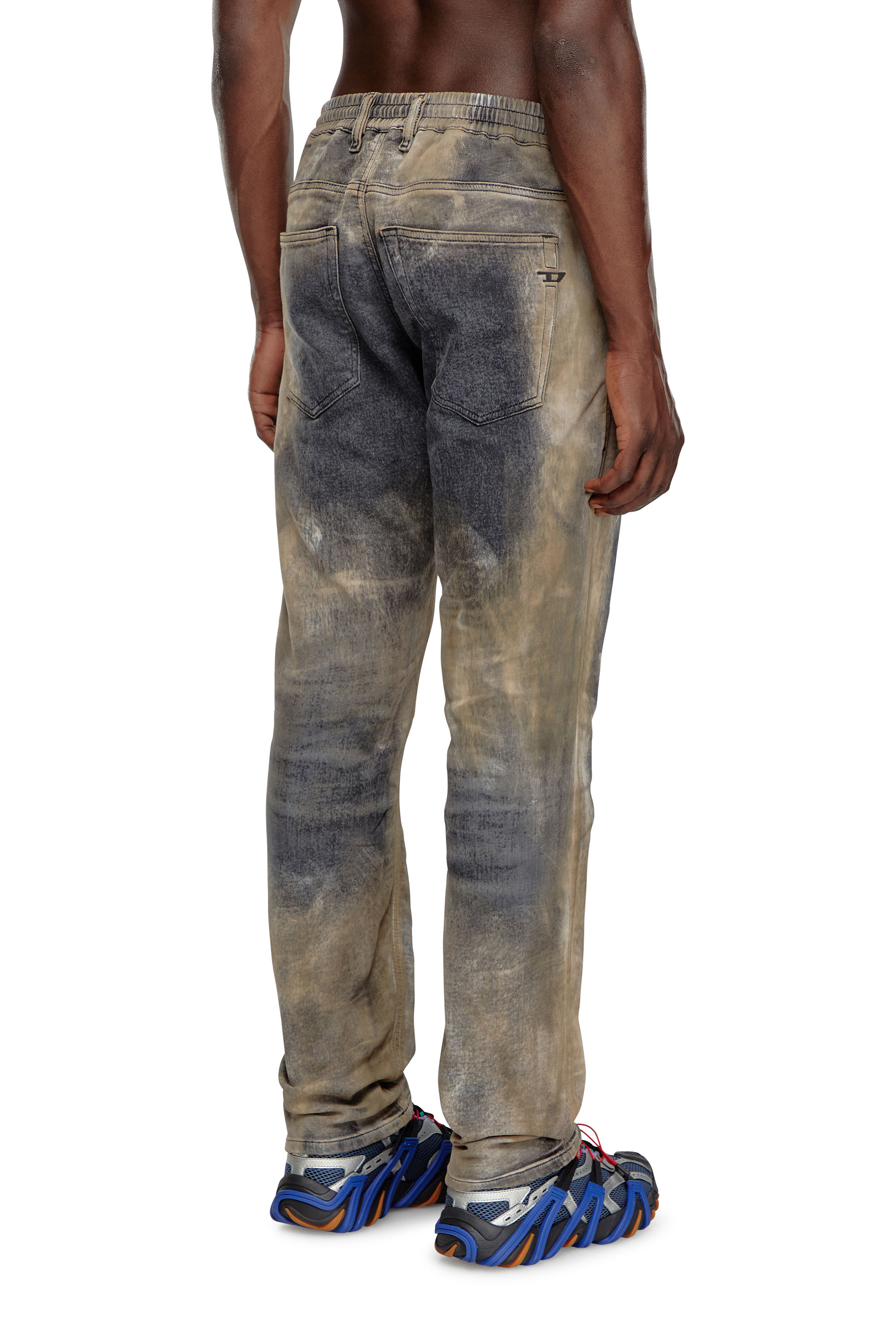 Diesel - Tapered 2030 D-Krooley Joggjeans® 068NP Uomo, Nero/Grigio scuro - Image 4