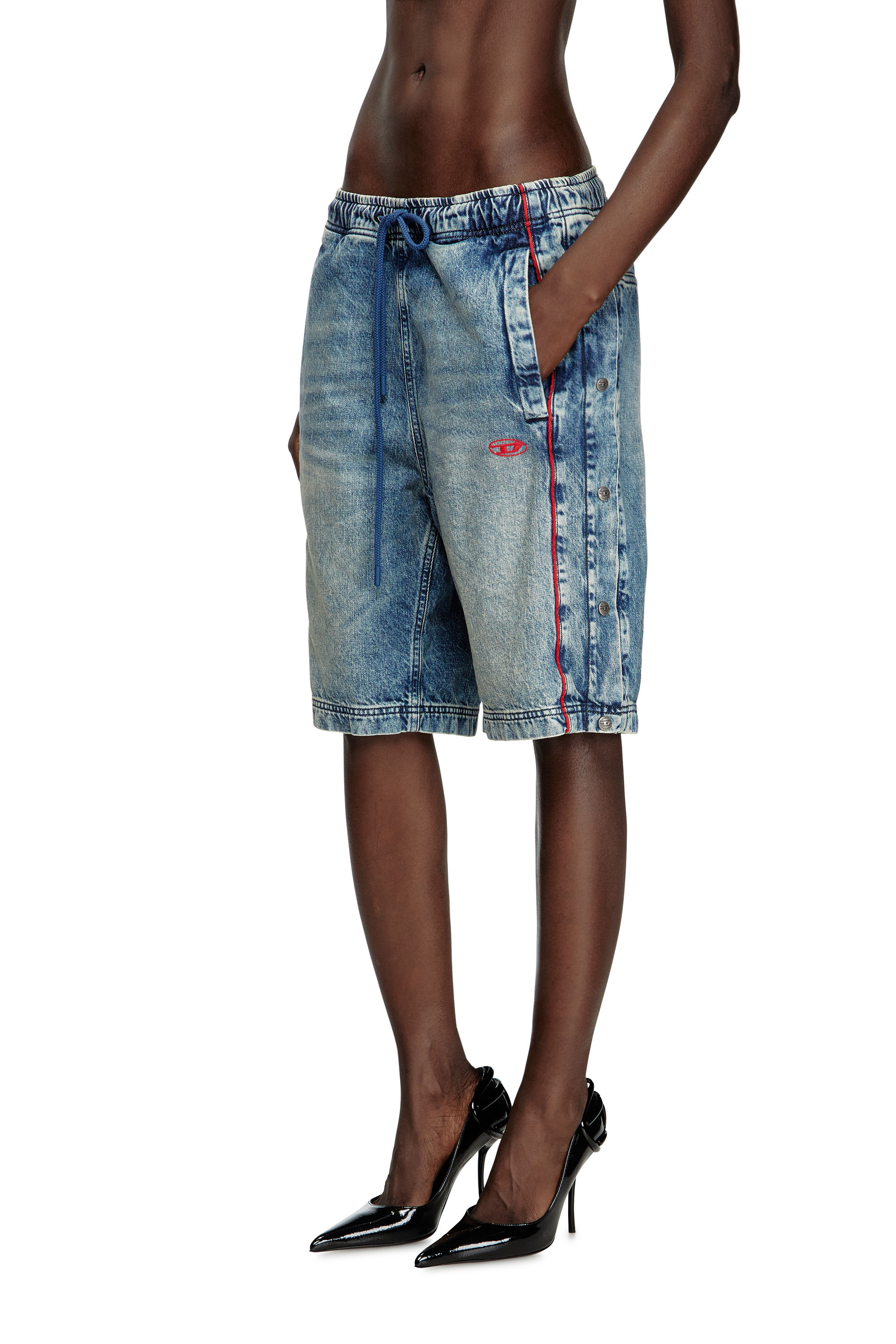 Diesel - D-AXFOR-SHORT-S, Short in denim con profili rossi Unisex in Blu - 7