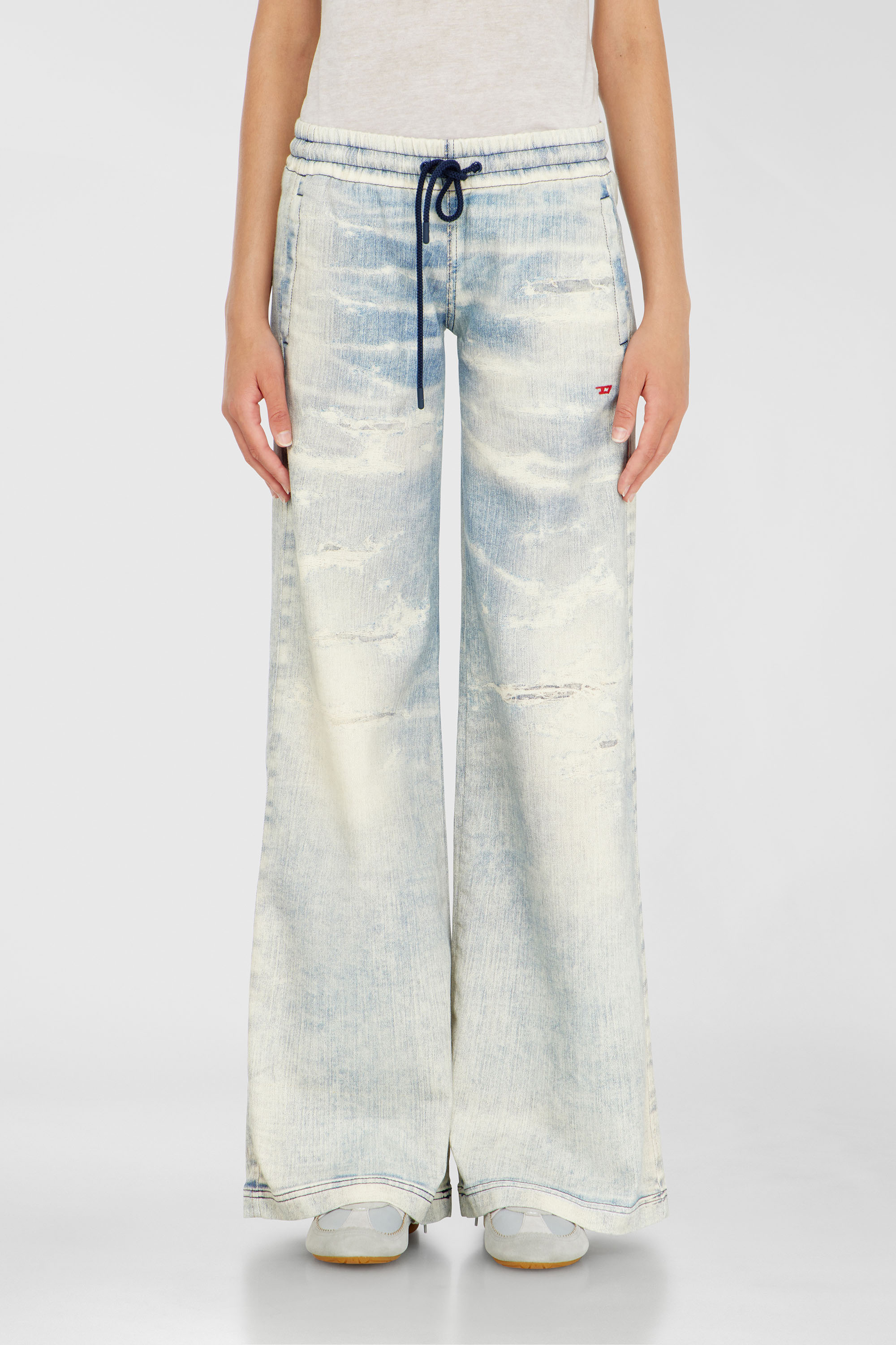 Diesel - Relaxed 2078 D-Ainty Joggjeans&reg; 068XM Donna, Blu Chiaro - Image 2