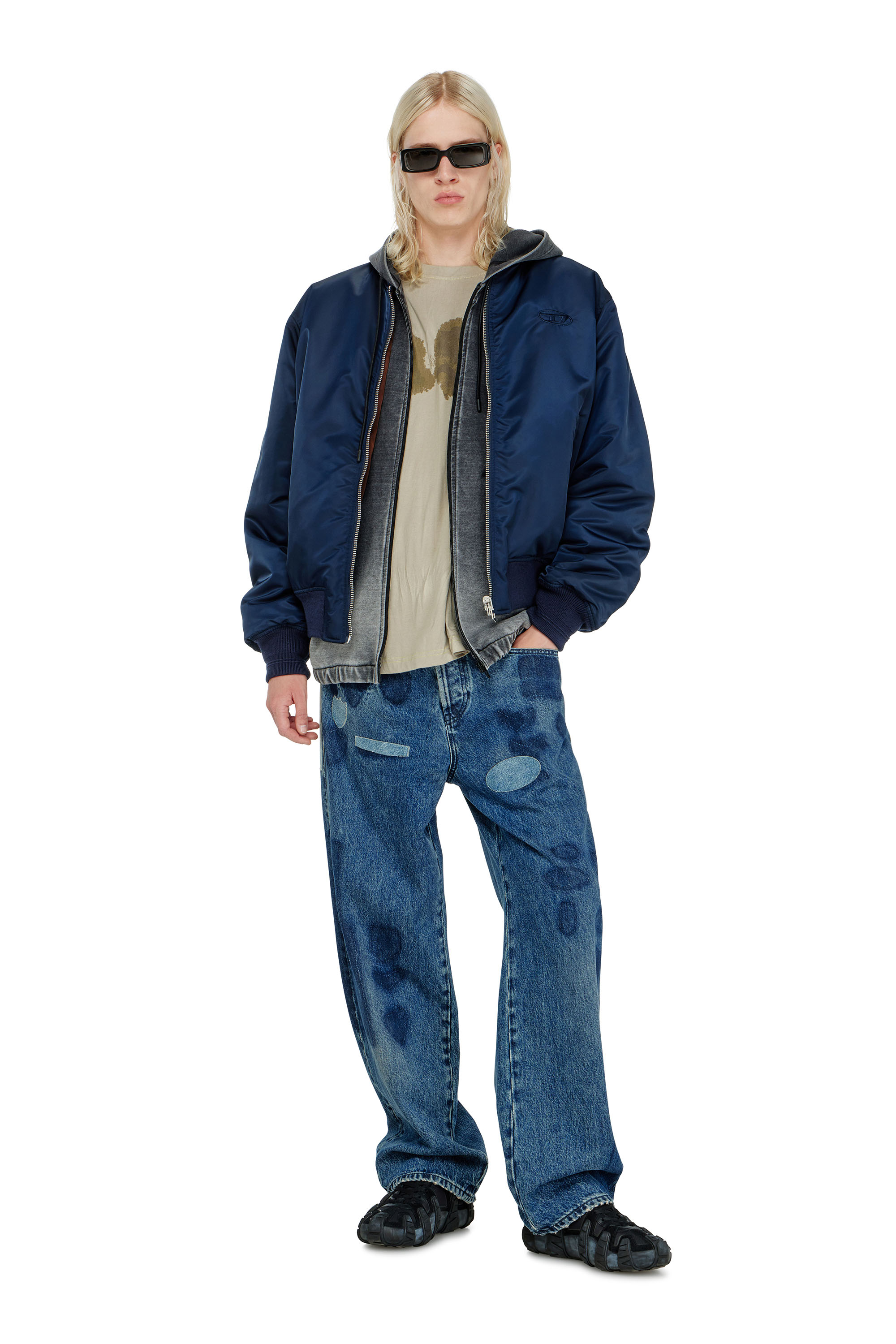 Diesel - W-TYPE-D1, Giacca bomber imbottita con ricamo Oval D Uomo in Blu - 1
