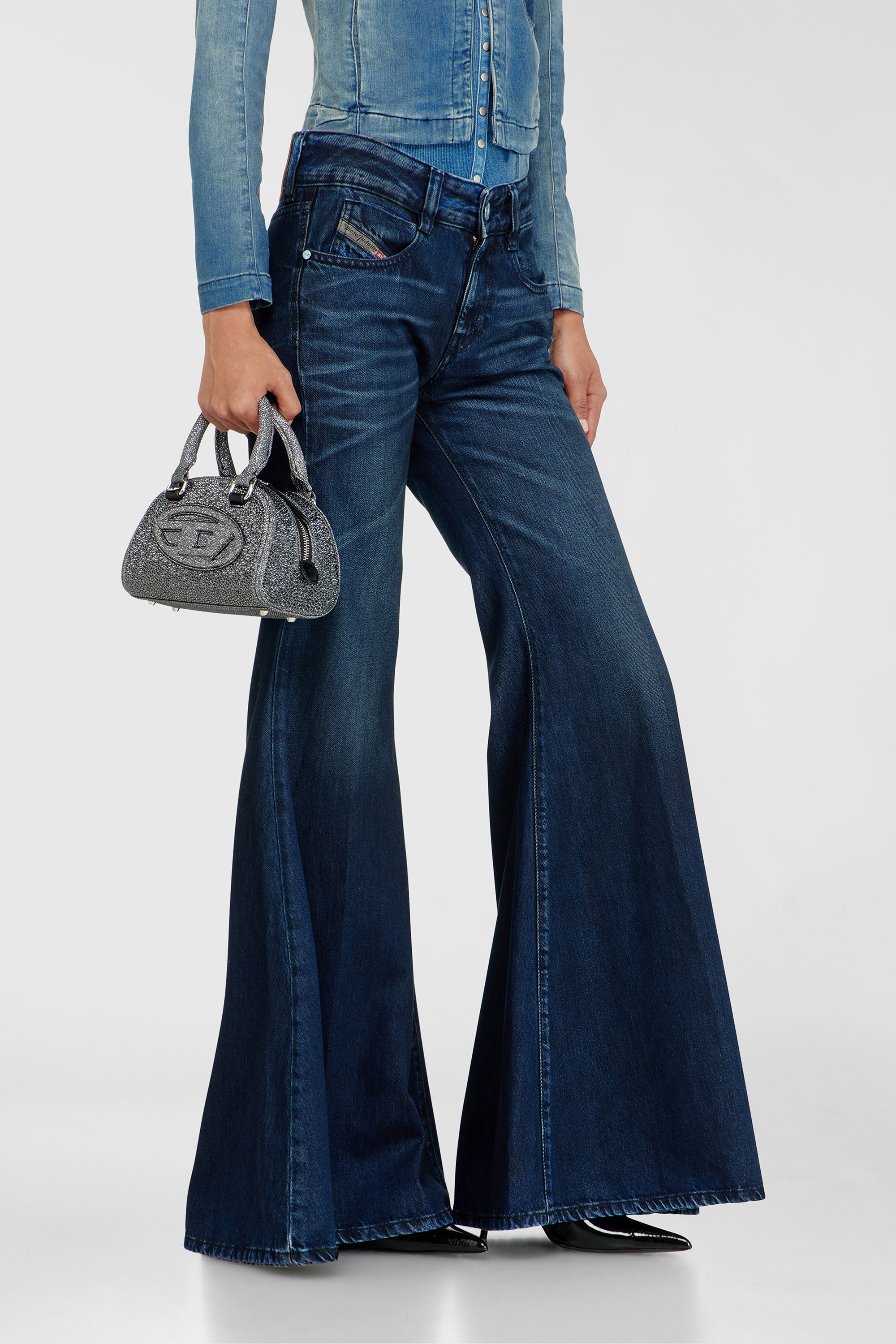 Diesel - Flare Jeans 1970 D-Bleess 09N21 Donna, Blu Scuro - Image 7