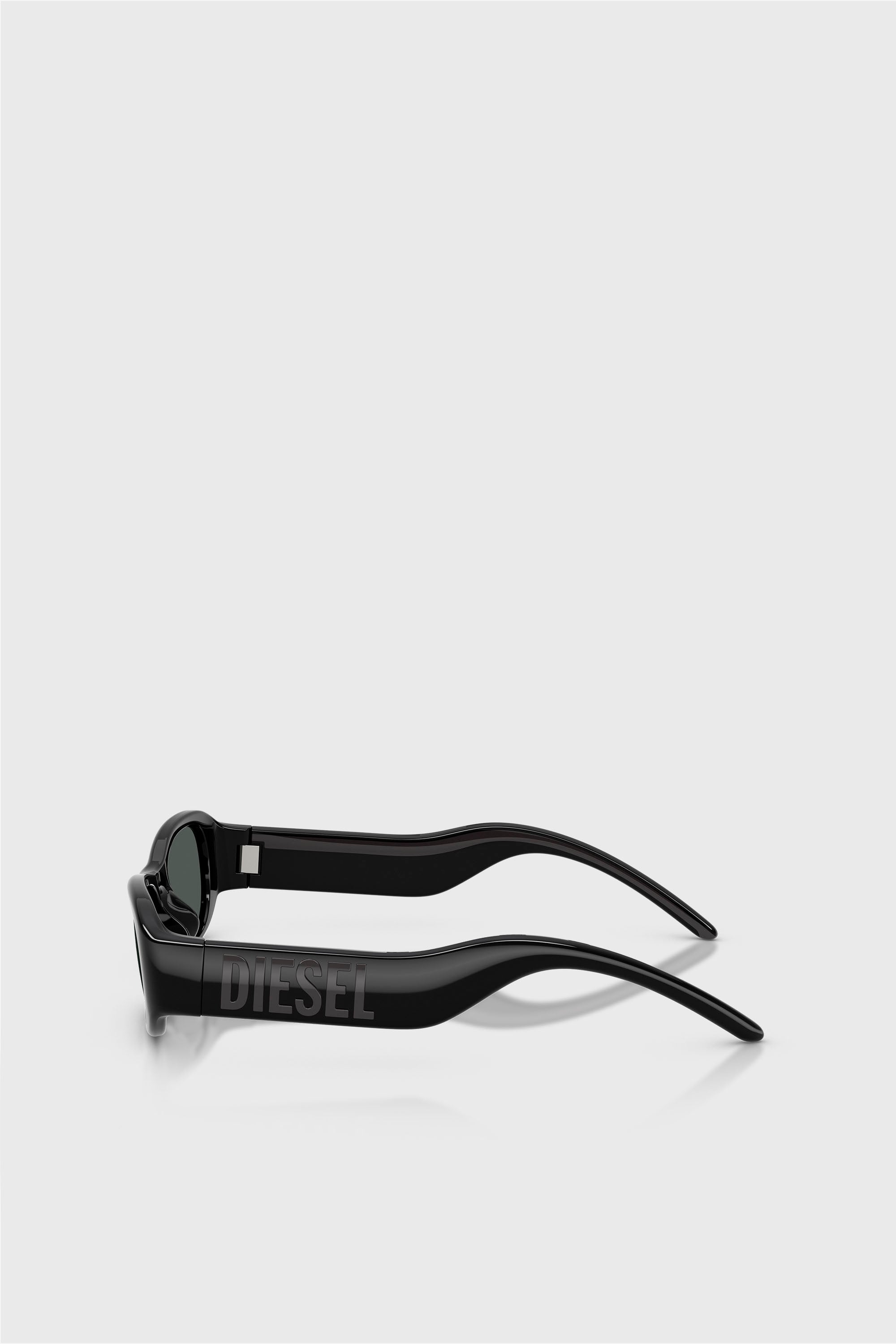 Diesel - 0DL3020U, Unisex's Pillow Sunglasses in Black - 3