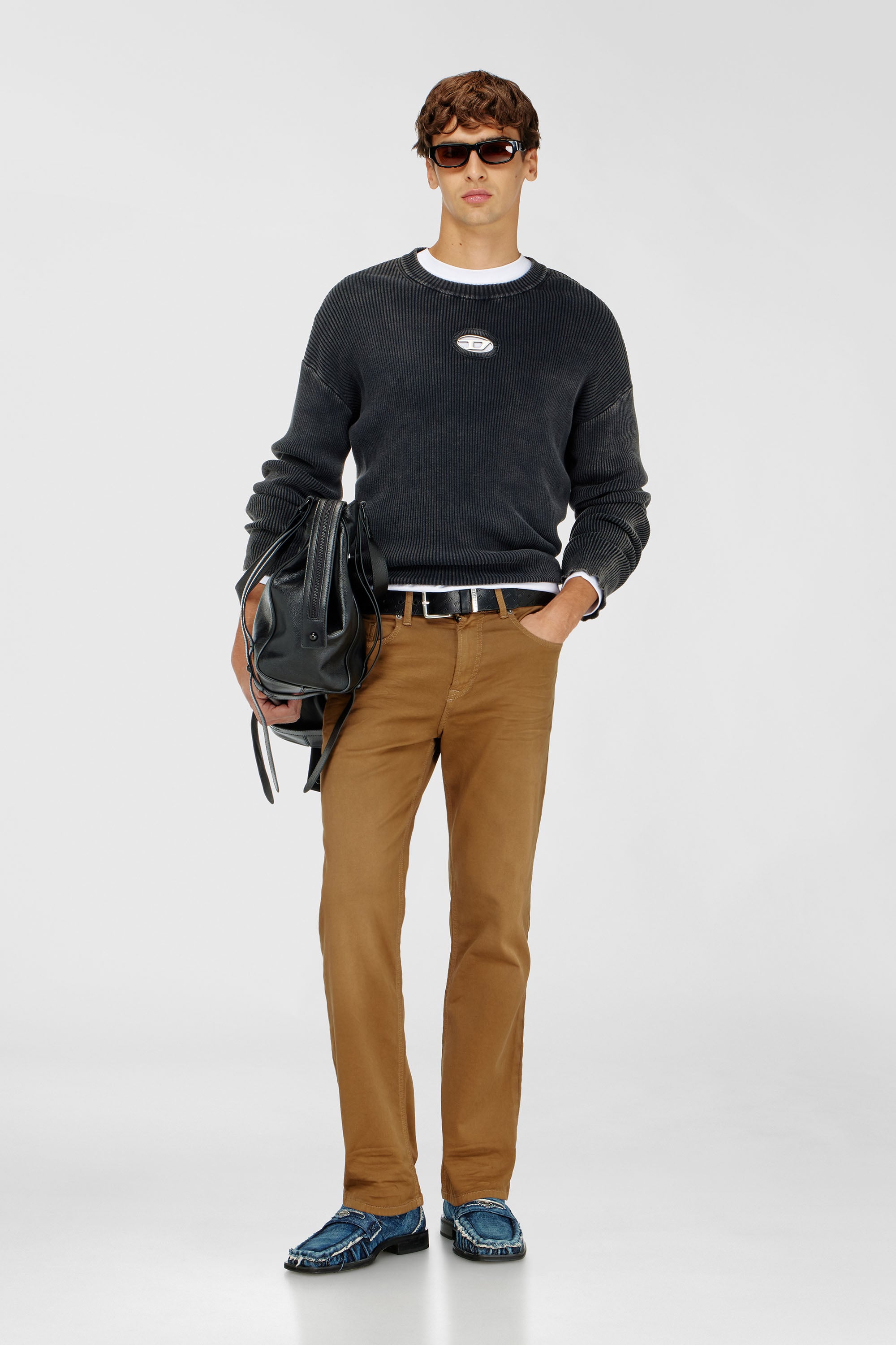Diesel - Regular 2090 D-Veekley Joggjeans&reg; 0670M Uomo, Marrone - Image 1