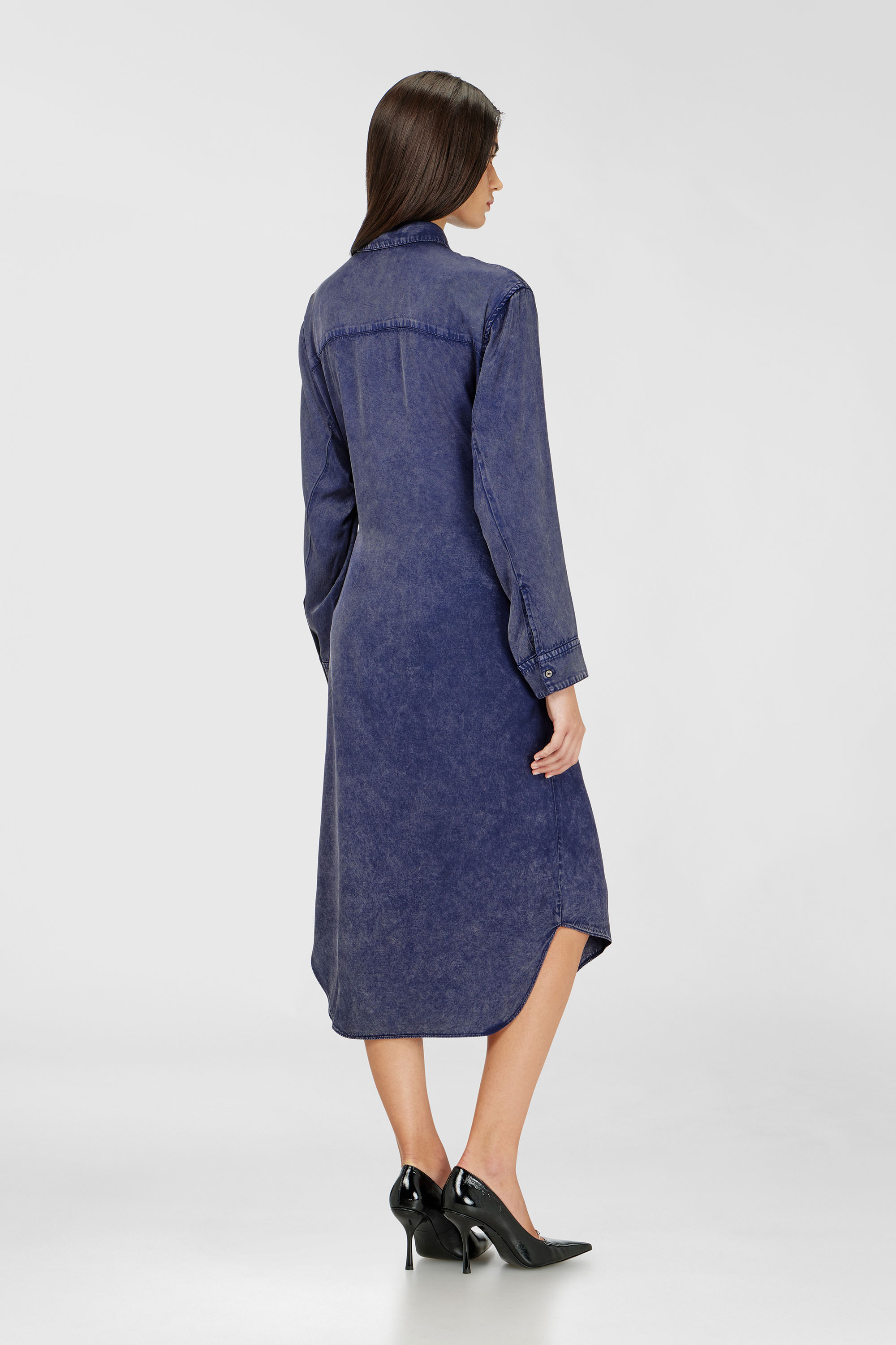 Diesel - D-ILETTA-B2, Woman's Midi shirt dress in denim-effect viscose in null - 4