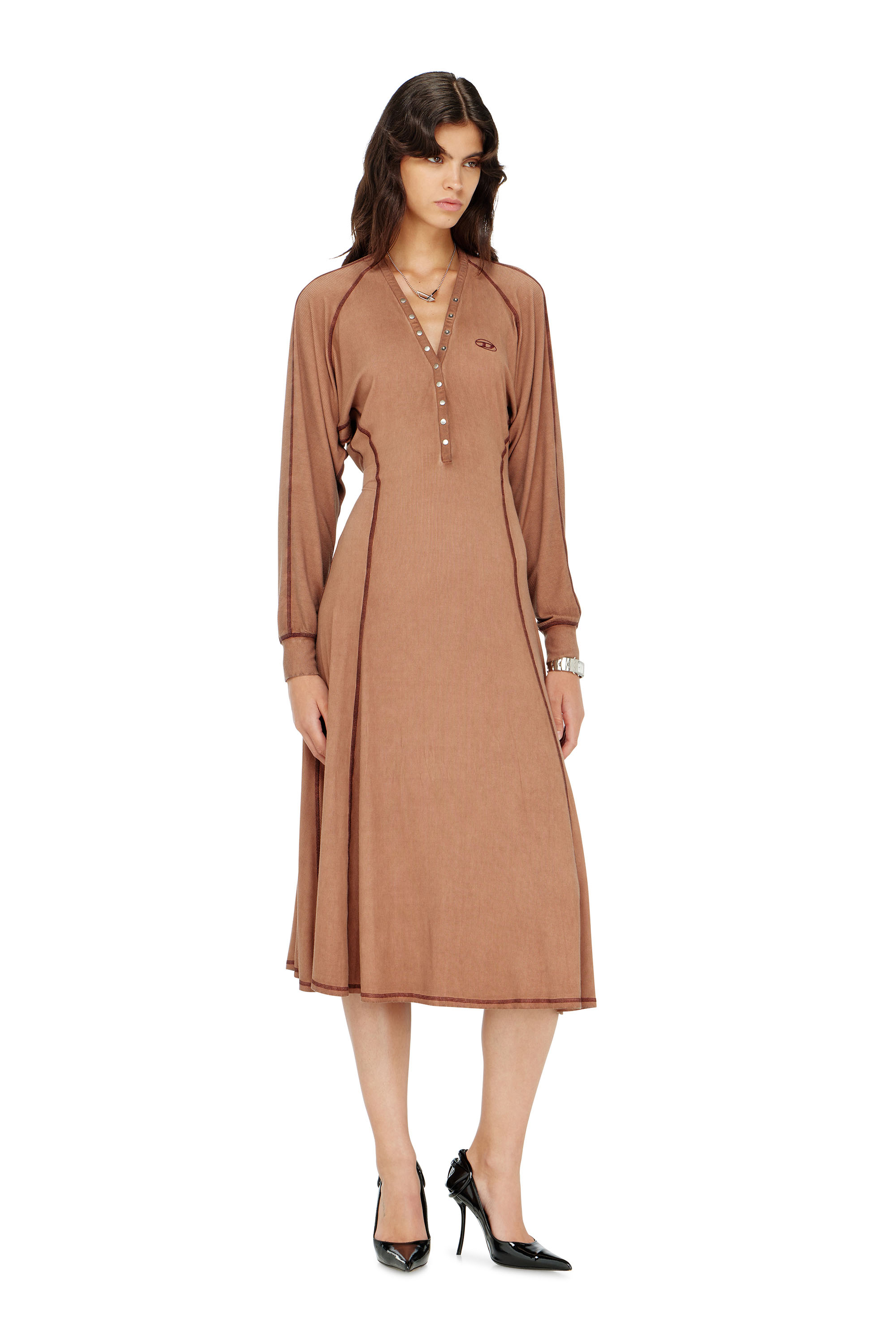 Diesel - D-ISERINA, Abito midi in jersey a costine con maniche a pipistrello Donna in ToBeDefined - 1