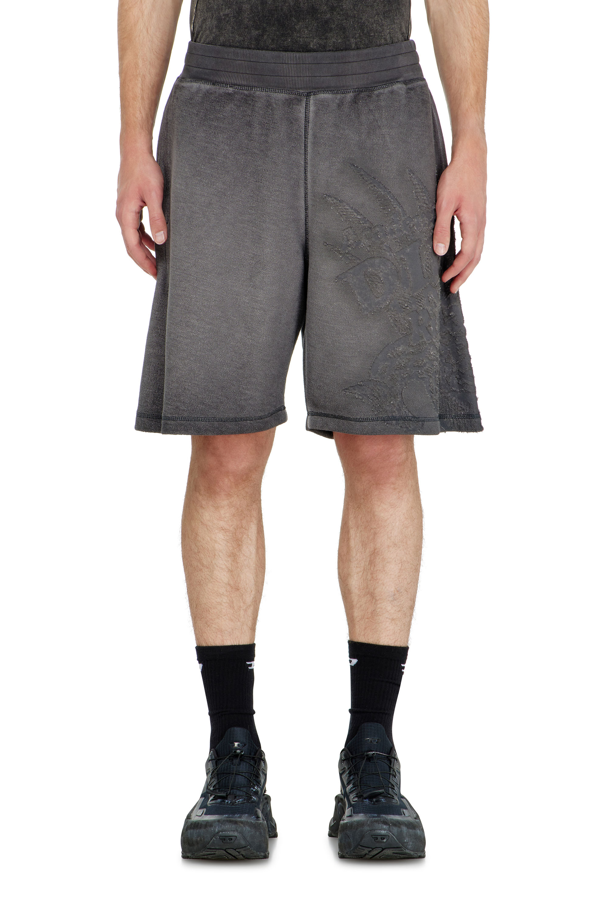 Diesel - P-RAWCROW, Pantaloni corti da tuta con motivi d&eacute;vor&eacute; Uomo in ToBeDefined - 2