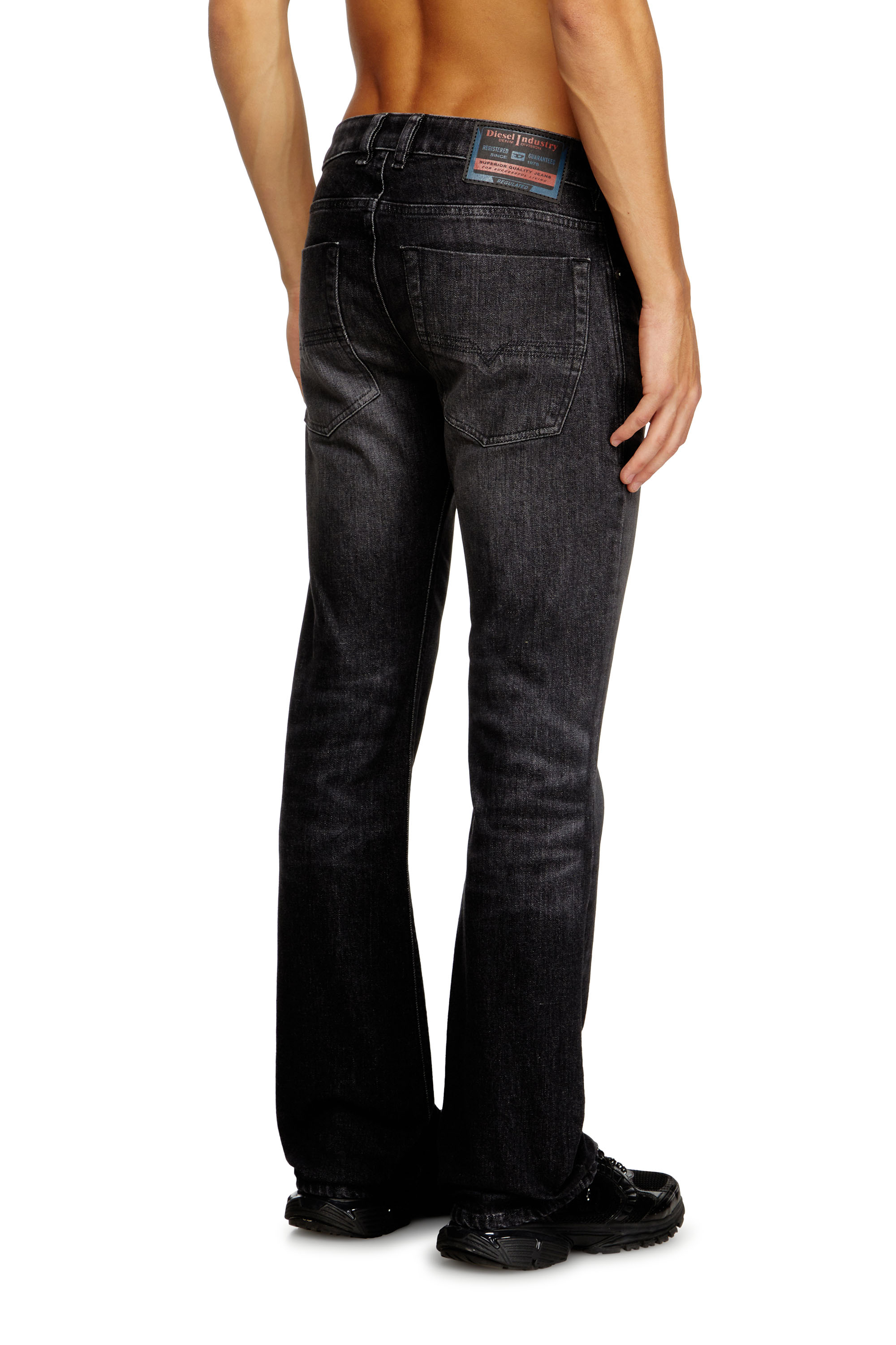 Diesel - Bootcut Jeans 2007 Zatiny 09N48 Uomo, Nero/Grigio scuro - Image 4