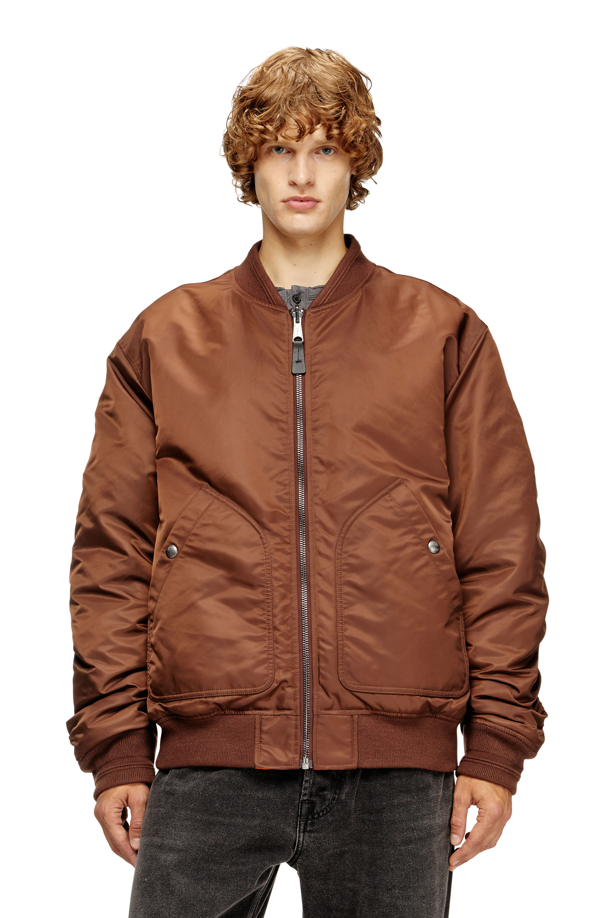 Diesel - J-HELD, Bomber in nylon imbottito con Oval D Uomo in Marrone - 3