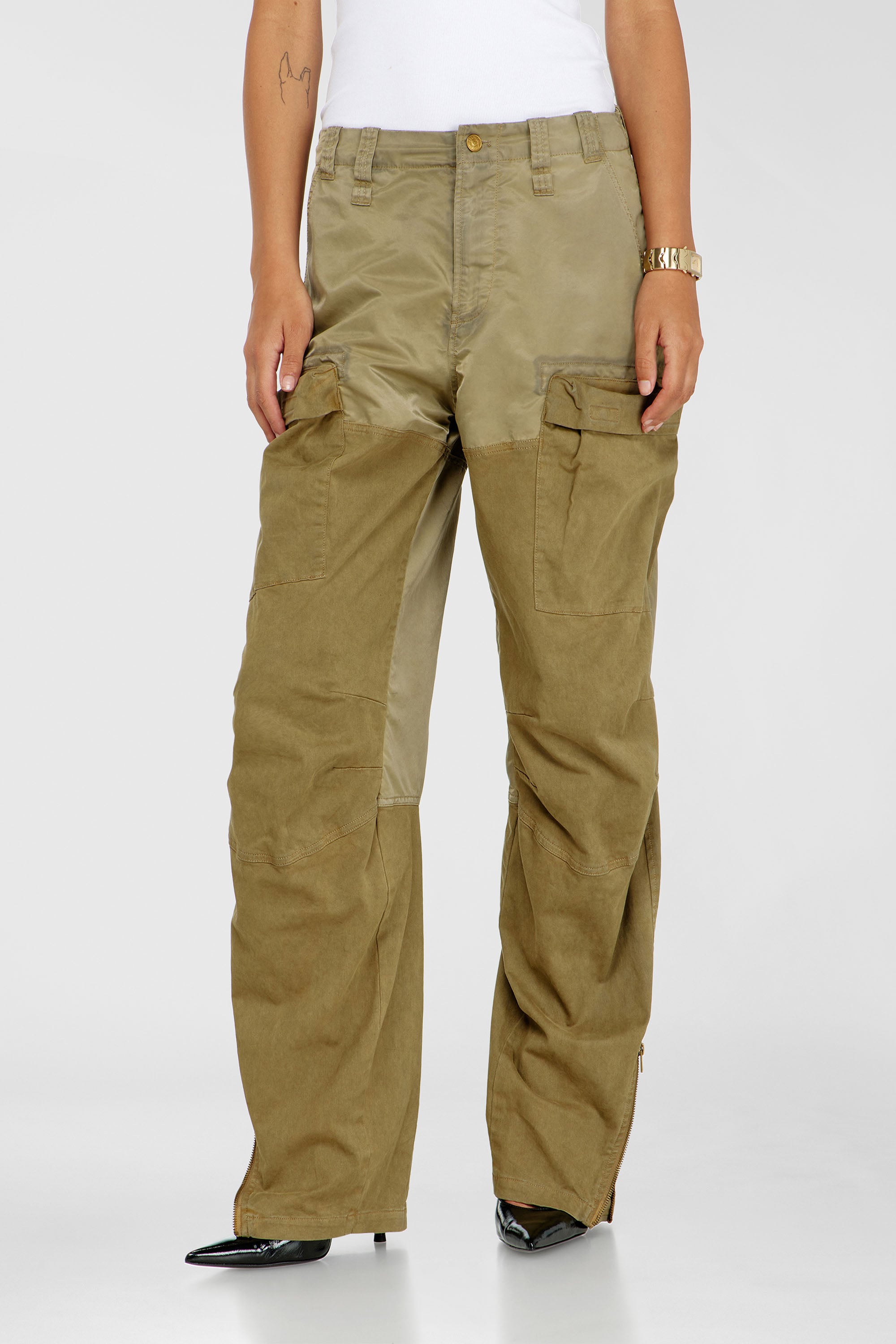 Diesel - P-ARKER, Pantaloni cargo in cotone e nylon Donna in Verde - 1