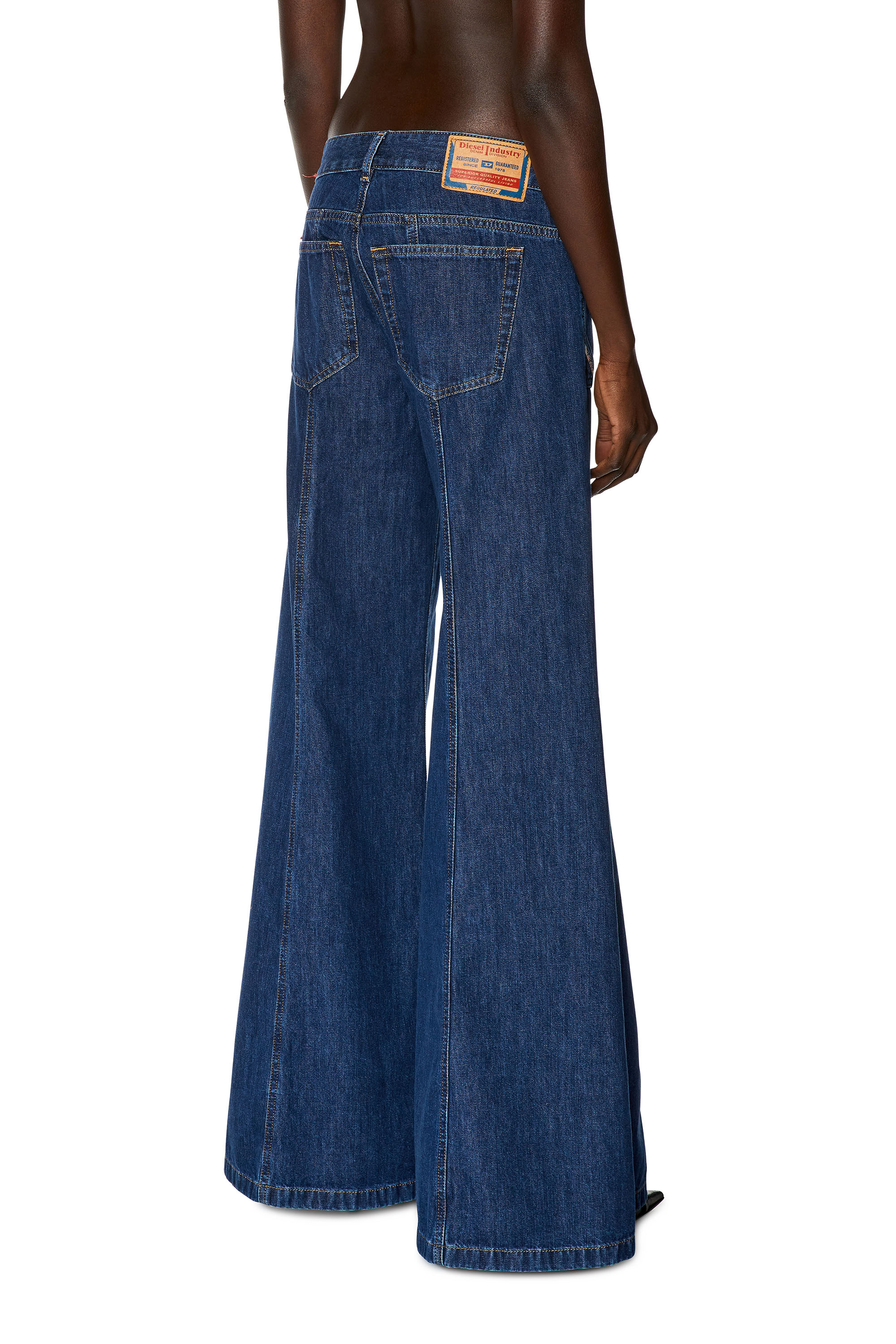 Diesel - Bootcut and Flare Jeans D-Aki 09H99, Blu Scuro - Image 3