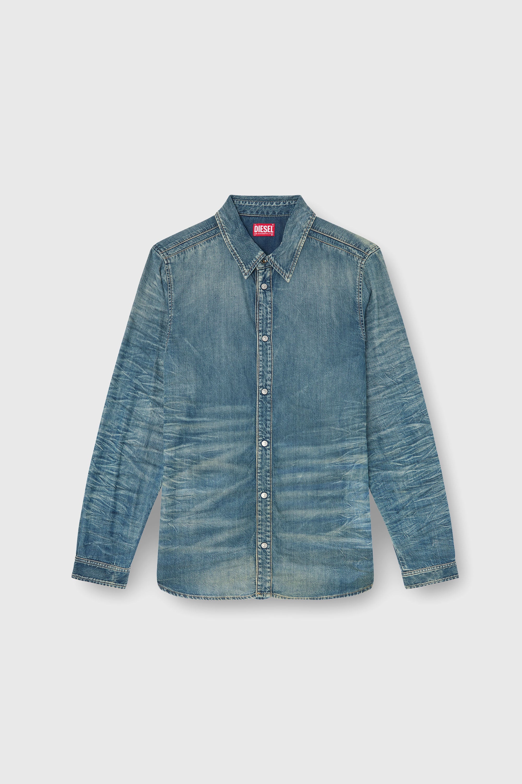 Diesel - D-SYNAR-FSJ4, Camicia in denim effetto dirty e creased Uomo in Blu - 2