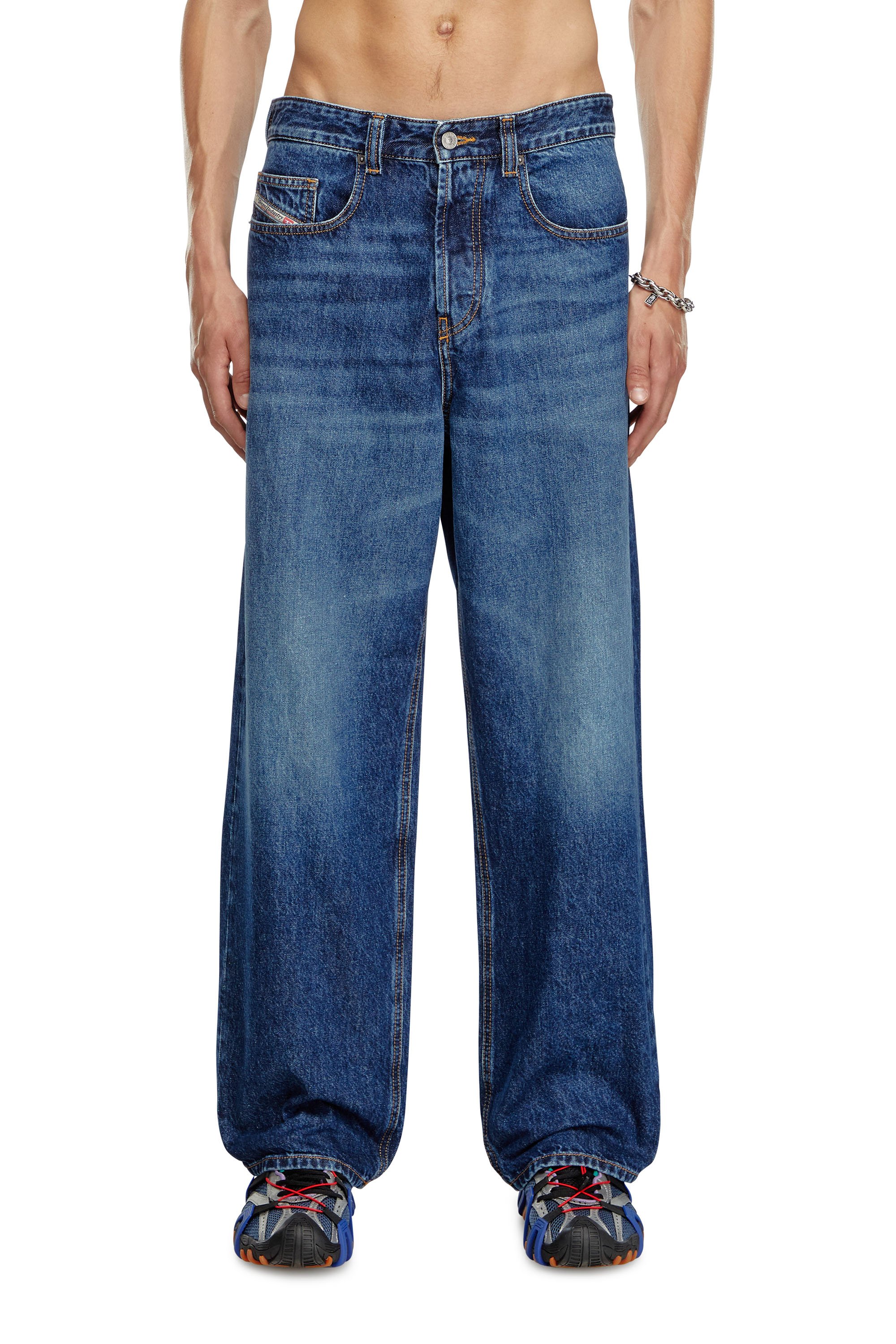 Diesel - Uomo Straight Jeans 2001 D-Macro 09I27, Blu medio - Image 1