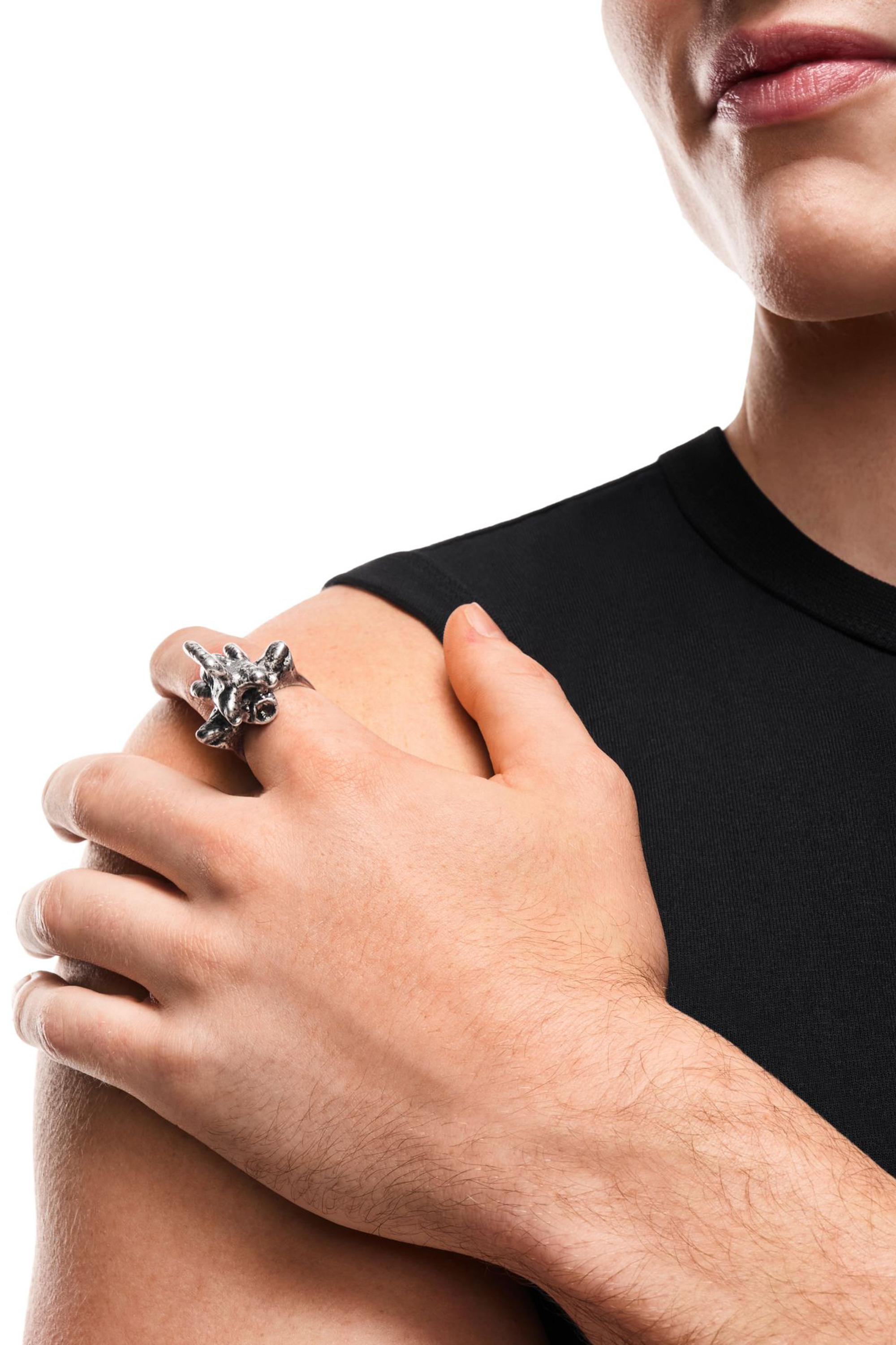 Diesel - DX1708040 JEWELLERY, Anello in metallo color argento con elemento centrale Unisex in Grigio - 4
