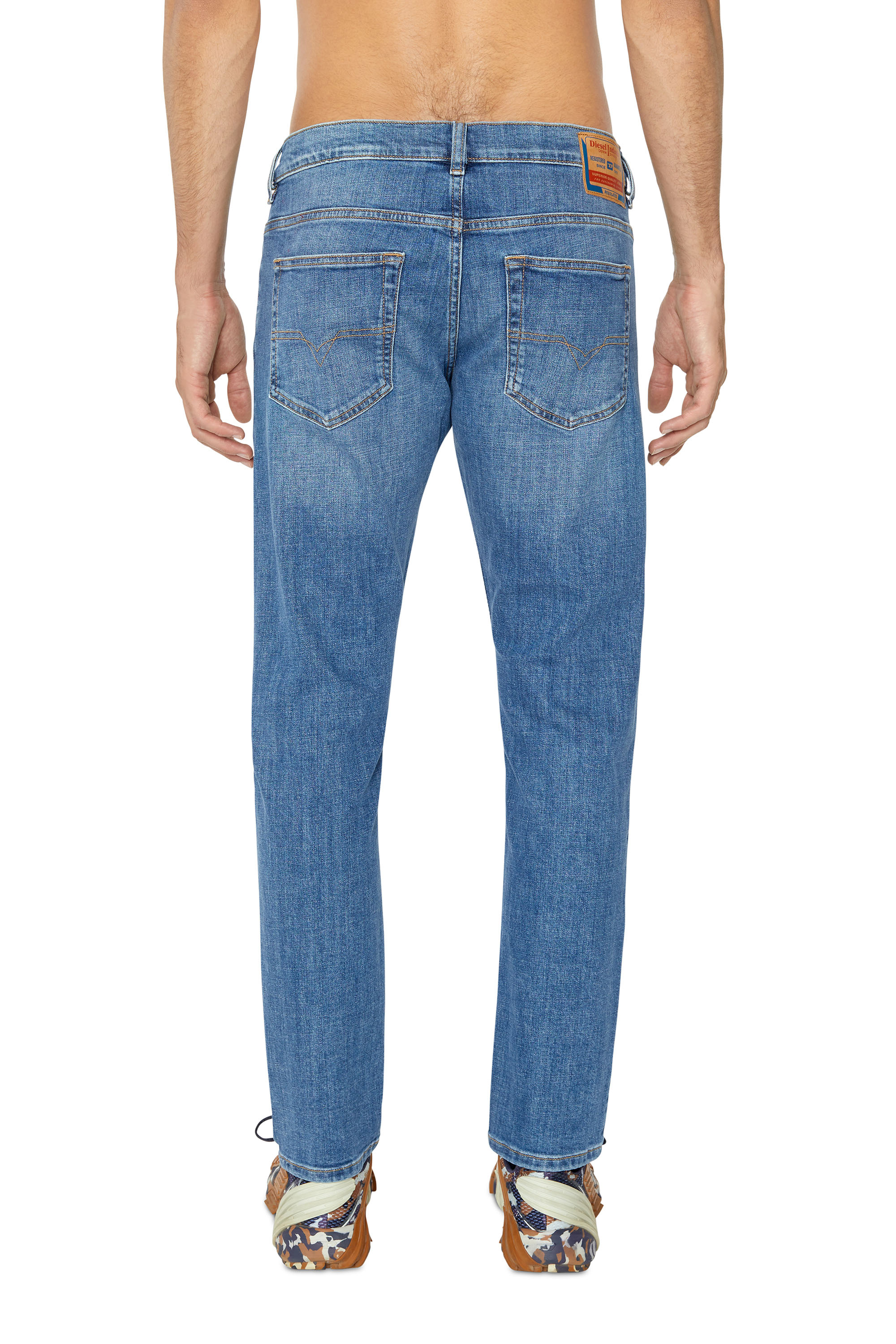 Diesel - D-Luster 0IHAT Slim Jeans, Blu medio - Image 2