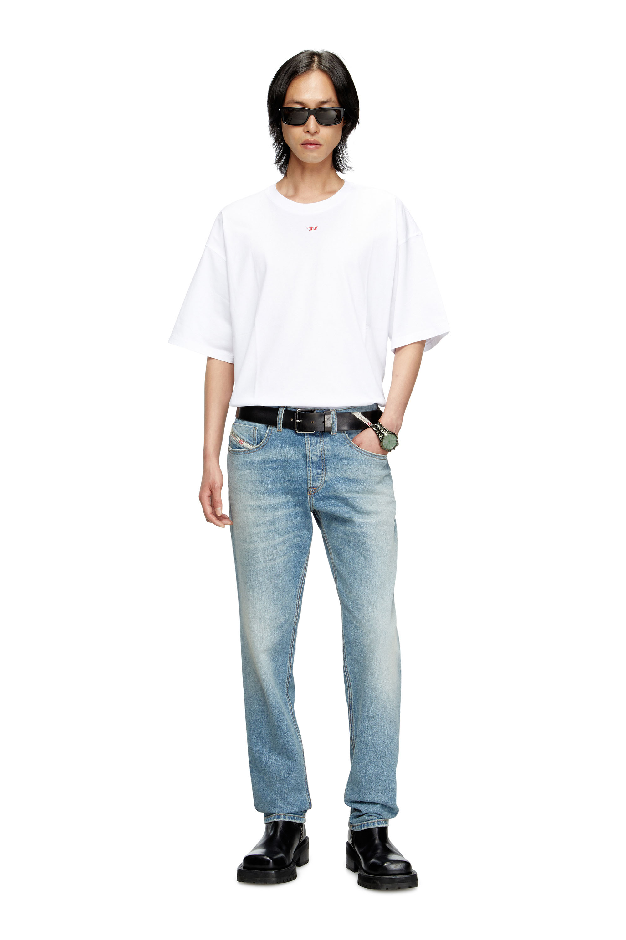 Diesel - Regular Jeans 2023 D-Finitive 0DBEH Uomo, Blu Chiaro - Image 2