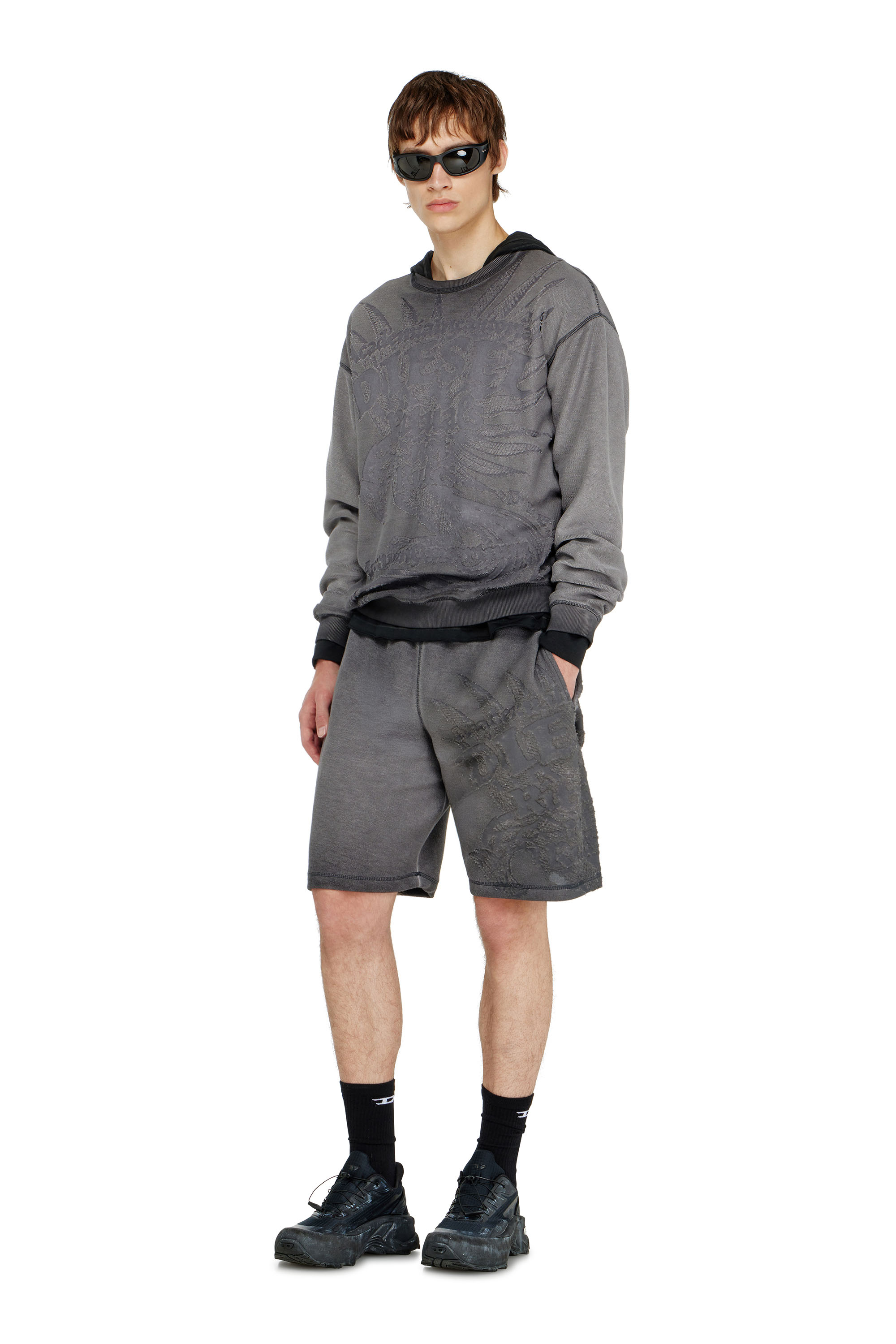 Diesel - P-RAWCROW, Pantaloni corti da tuta con motivi d&eacute;vor&eacute; Uomo in ToBeDefined - 1