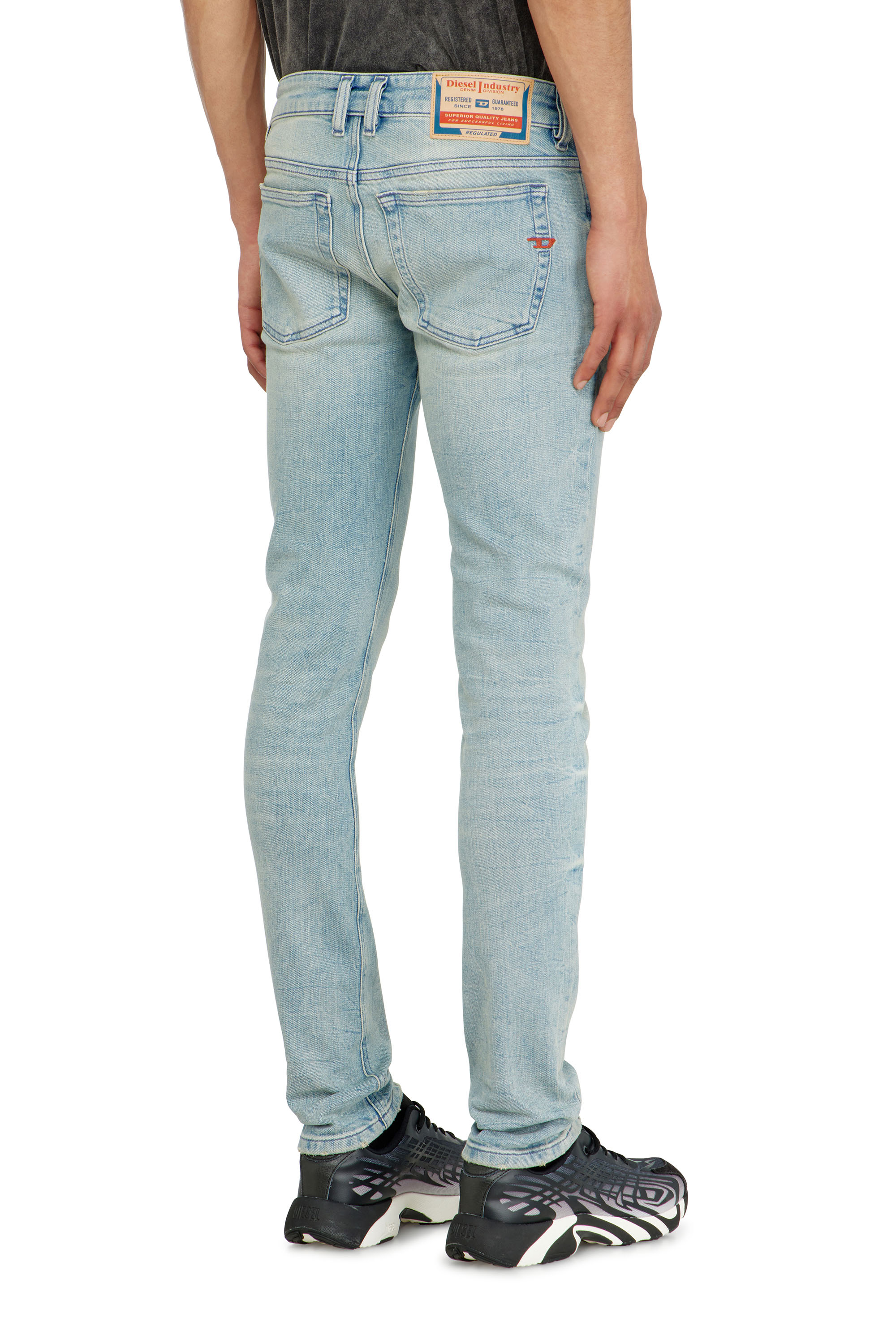 Diesel - Skinny Jeans 1979 Sleenker 0KBBF Uomo, Blu Chiaro - Image 5