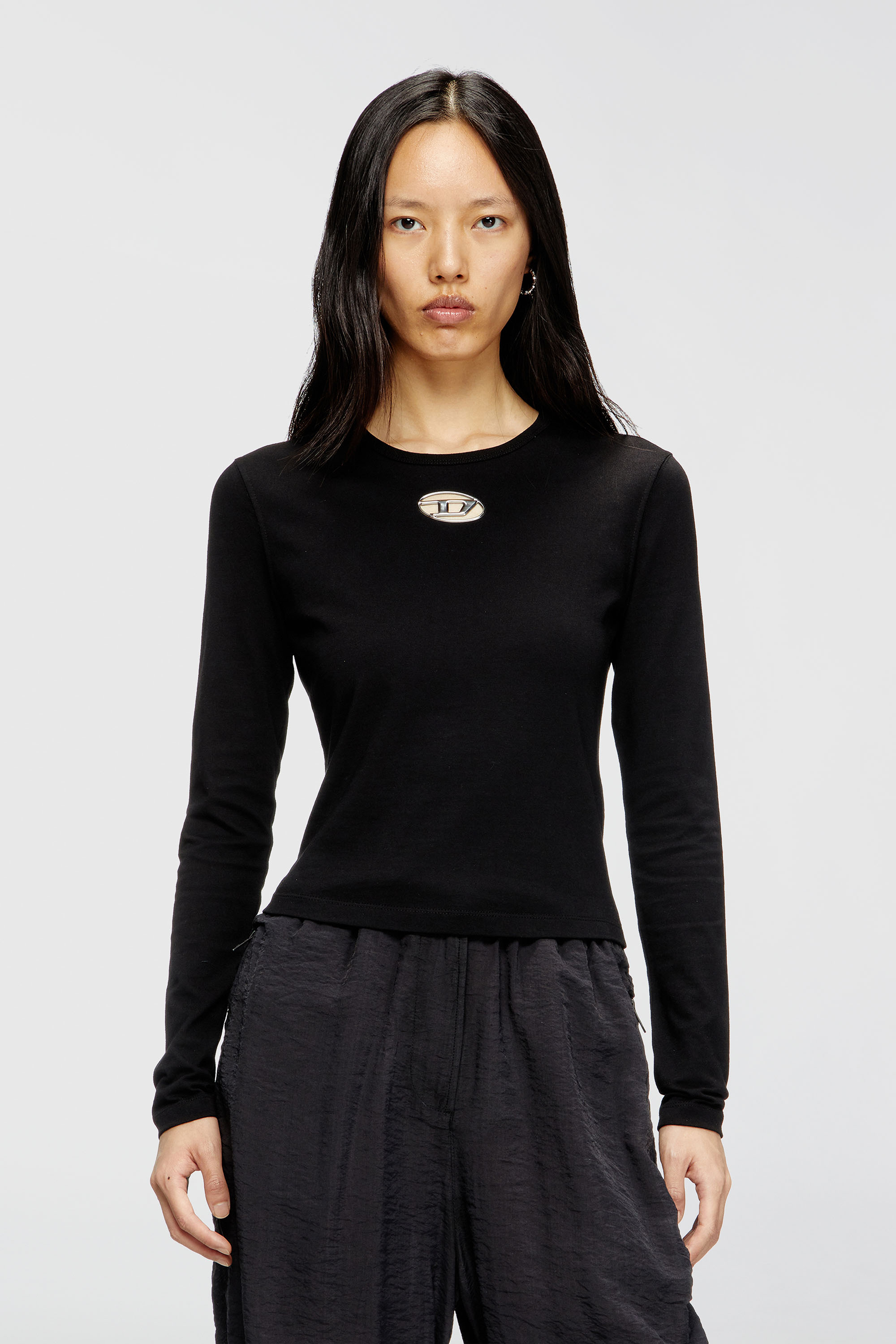 Diesel - T-UNCUTIE-LONG-LS-OD, Top a maniche lunghe con Oval D cut-out Donna in Nero - 3