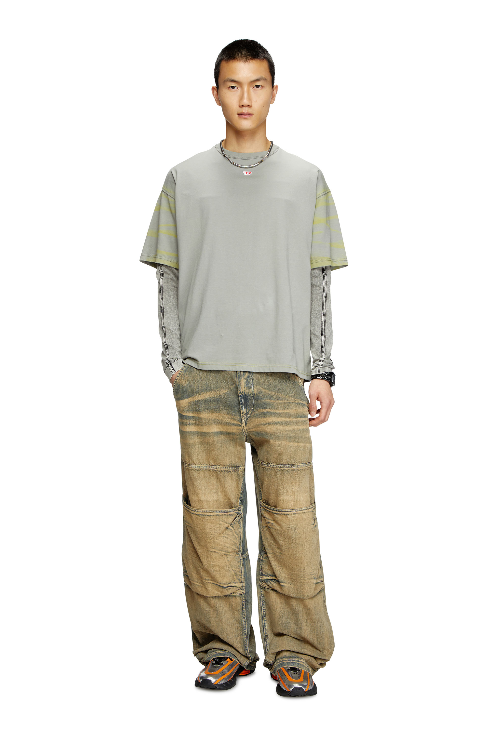 Diesel - T-ADJUST-R23, T-shirt con effetto spray Uomo in Grigio - 2