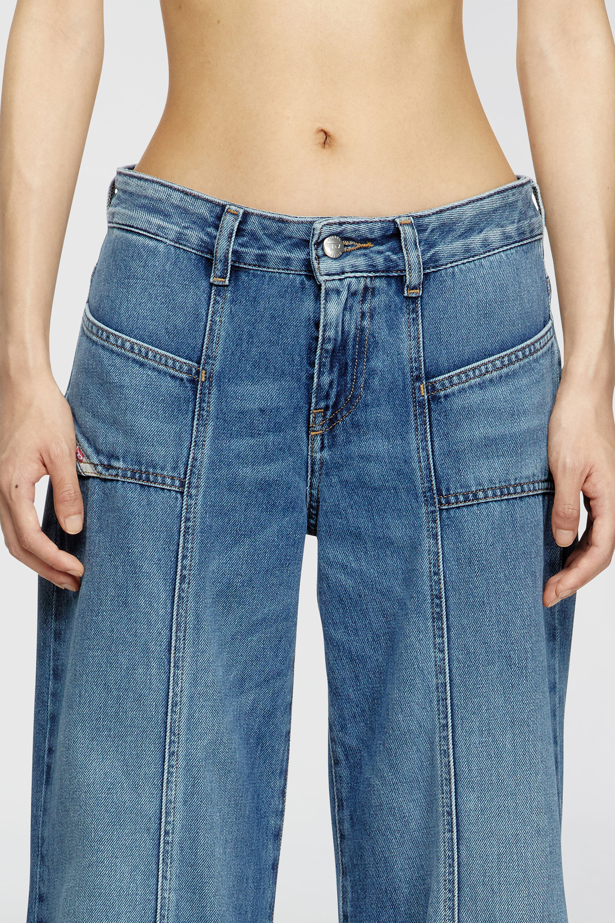 Diesel - Flare Jeans D-Akii 09M56 Donna, Blu medio - Image 5