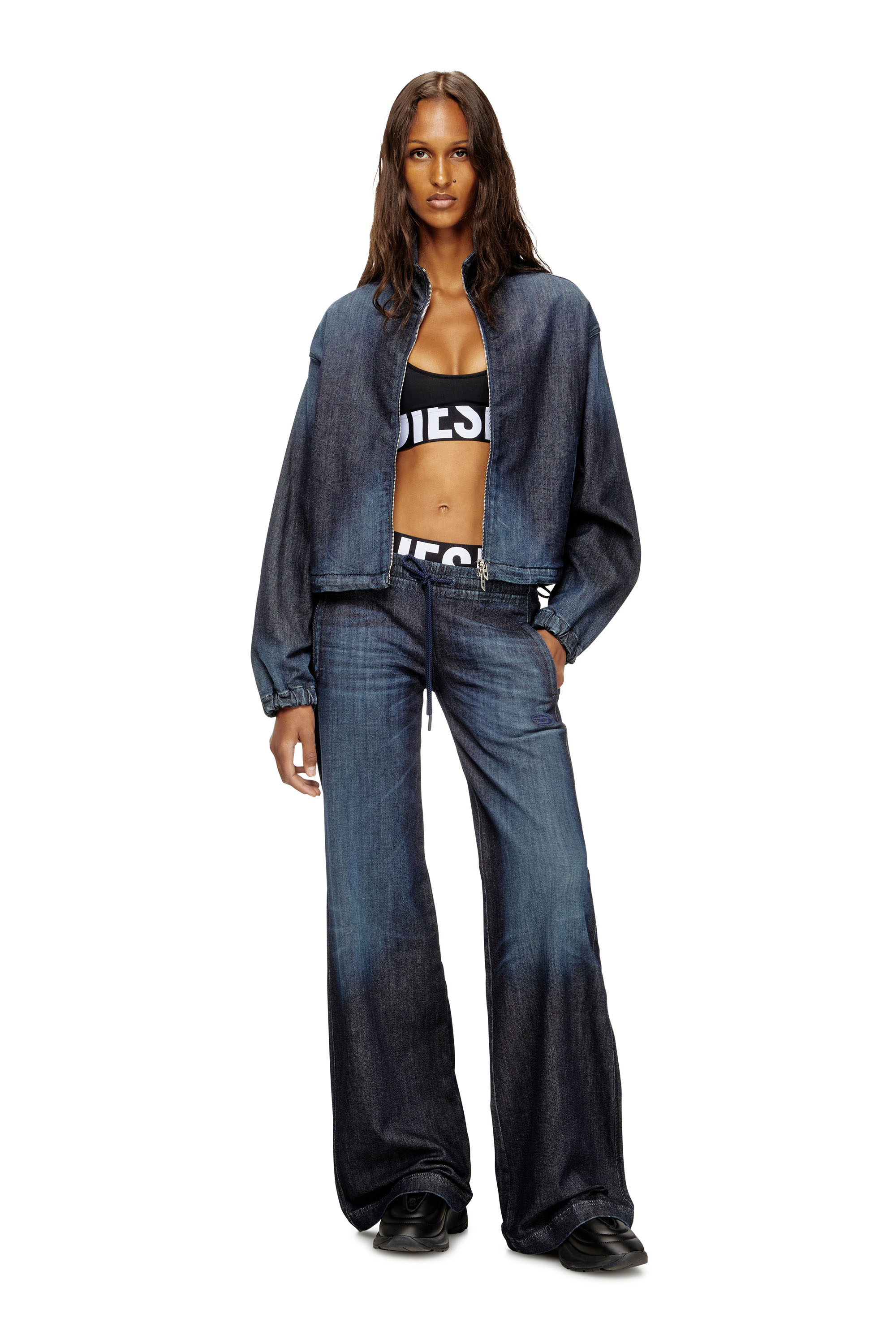 Diesel - ALLISON-D-POP, Reggiseno sportivo con logo tagliato Donna in Nero - 4