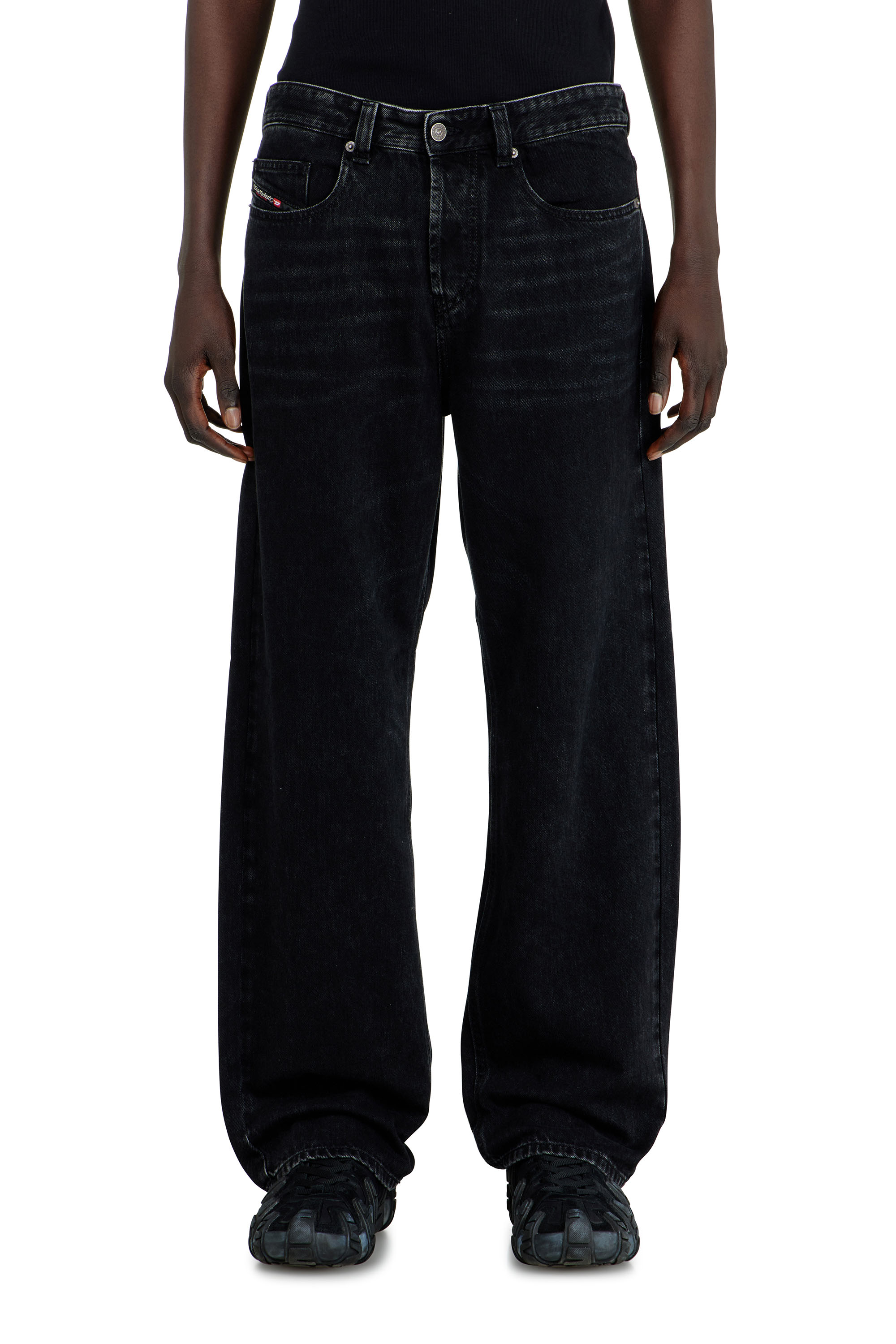 Diesel - Relaxed Jeans 2001 D-Macro 09P09 Uomo, Nero/Grigio scuro - Image 4